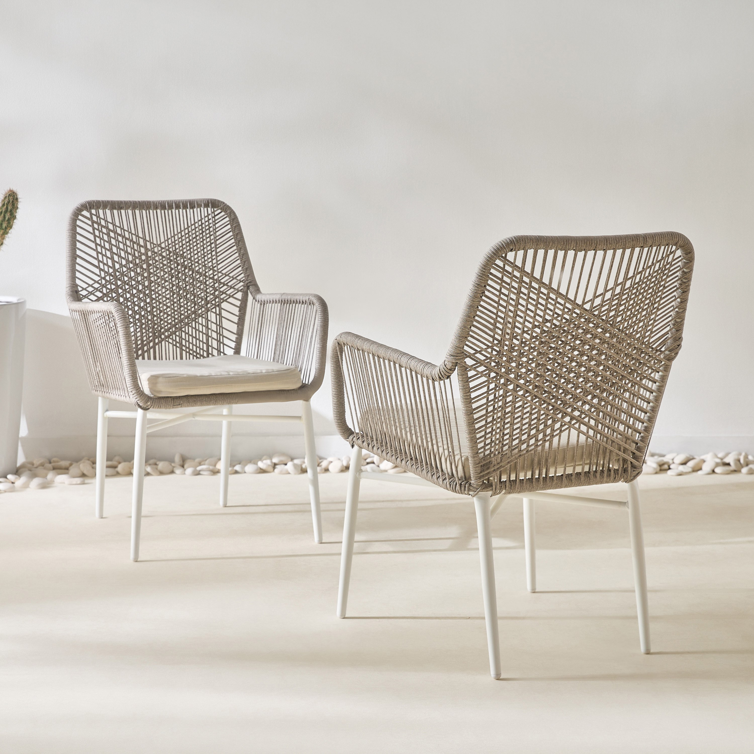 طقم شرفة للجلسات الخارجيّة مقعدين مع وسائد من فيرا فريسكا-hbxfurniture-outdoor-diningsets-image-3