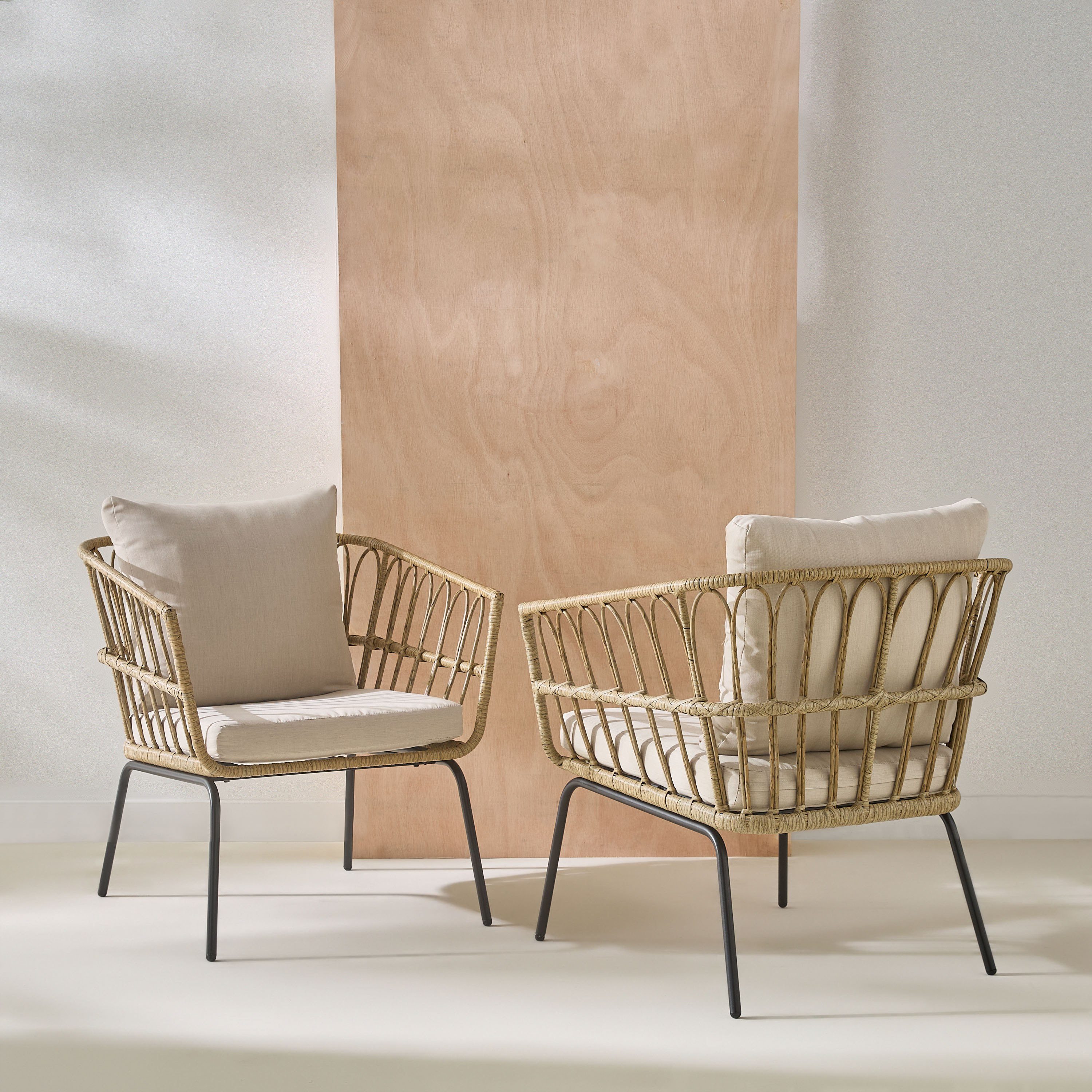طقم طاولة قهوة خارجي 4 مقاعد مع وسائد - فيرا كاتينا من موڤو-hbxfurniture-livingroom-sofasandsofasets-image-10