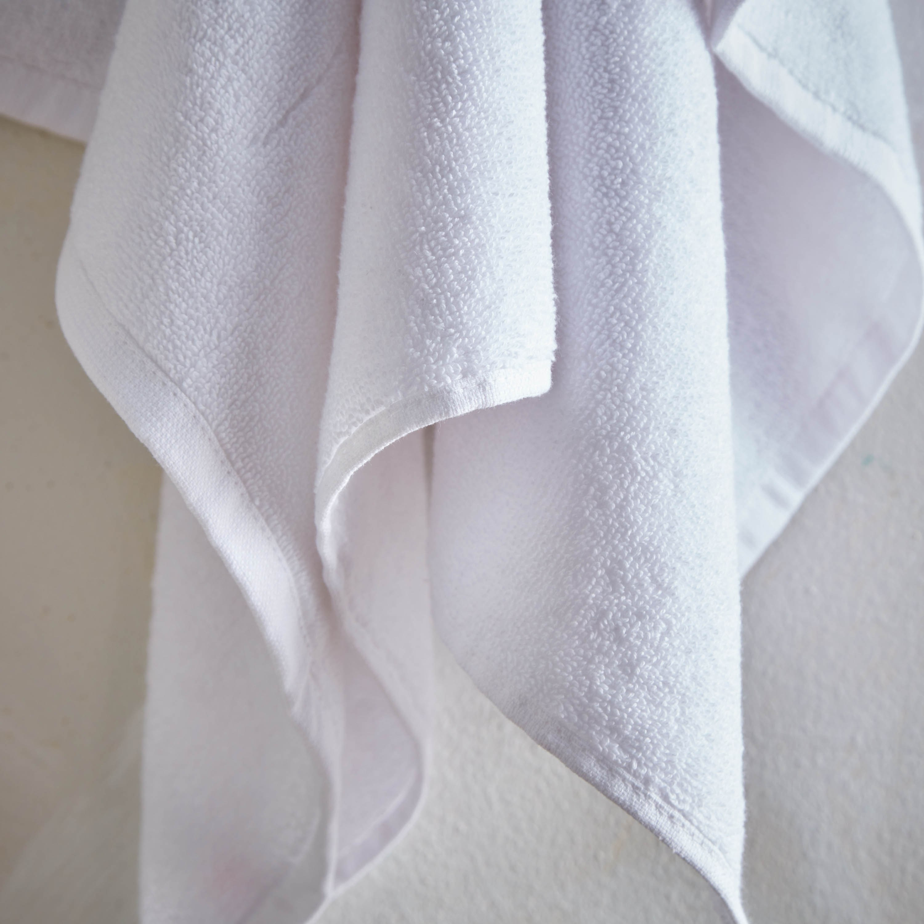 White Haven Hotel Collection Hand Towel - 50x80 cm-hbxbathroom-bathroomtextiles-image-3