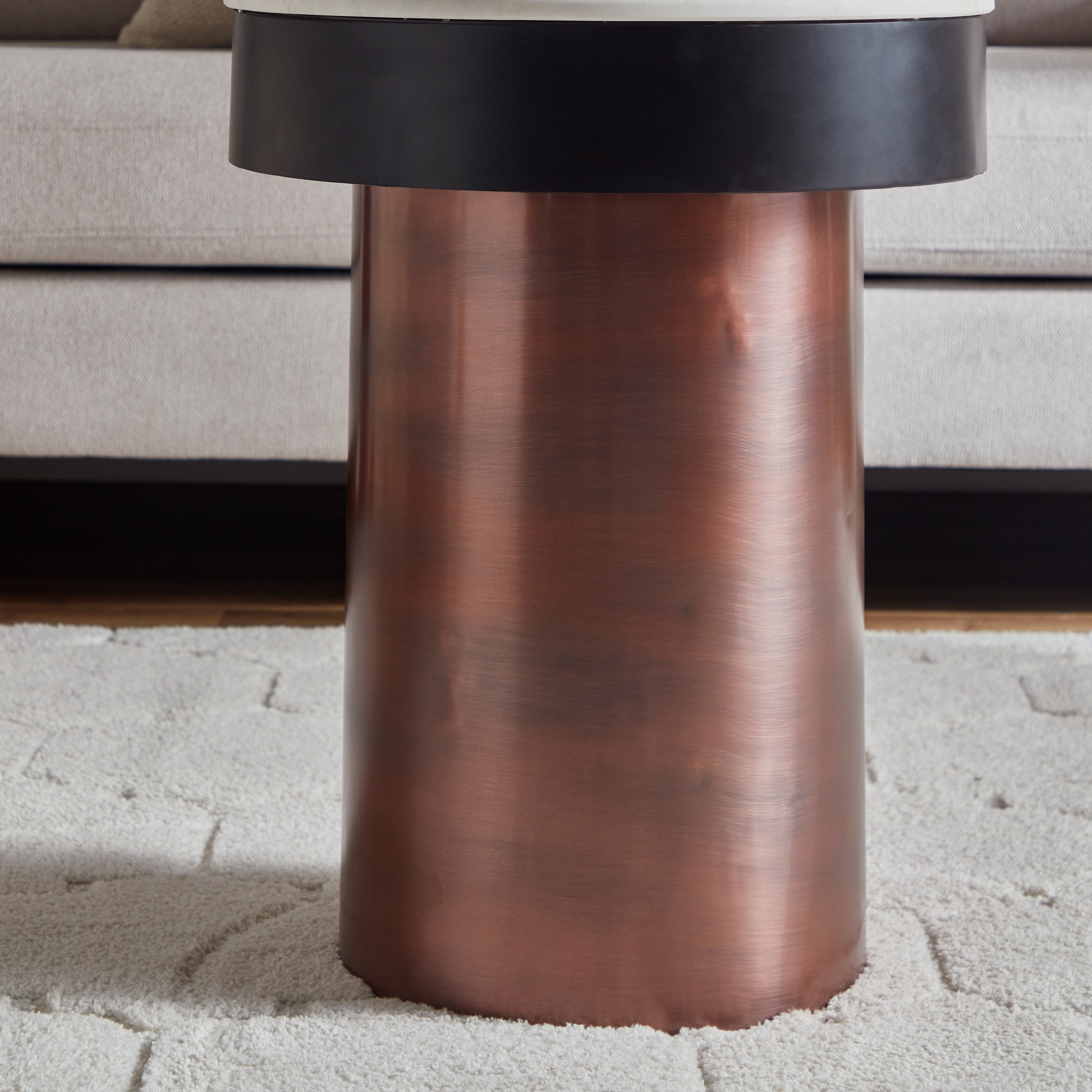 طاولة جانبية بسطح من الرخام الأصلي - باريل من فيندرا-hbxfurniture-livingroom-endtables-image-3