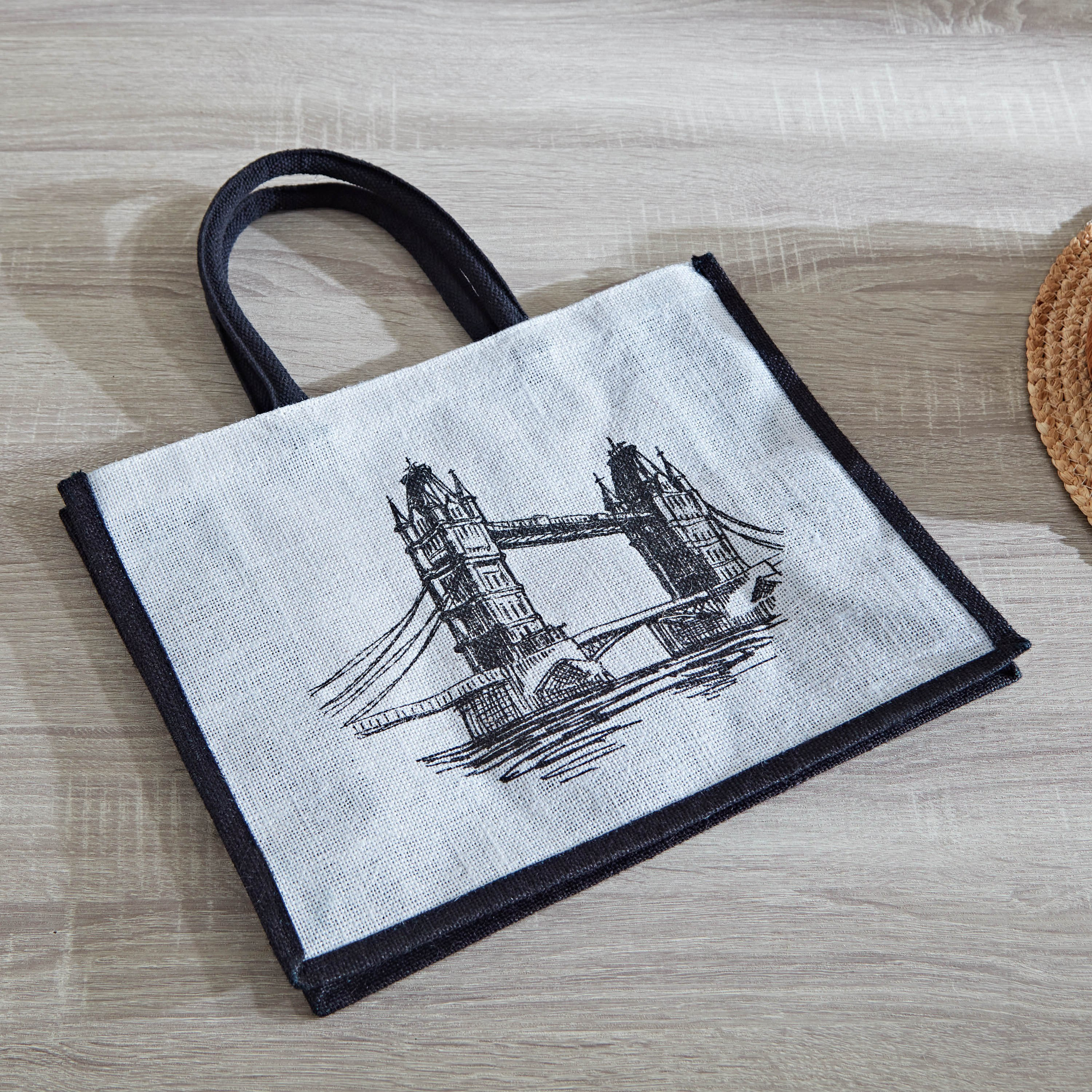 Illustrated Medium Shopping Bag - 30x38x18 cm-hbxhomeware-kitchenware-lunchbagsandboxes-image-2