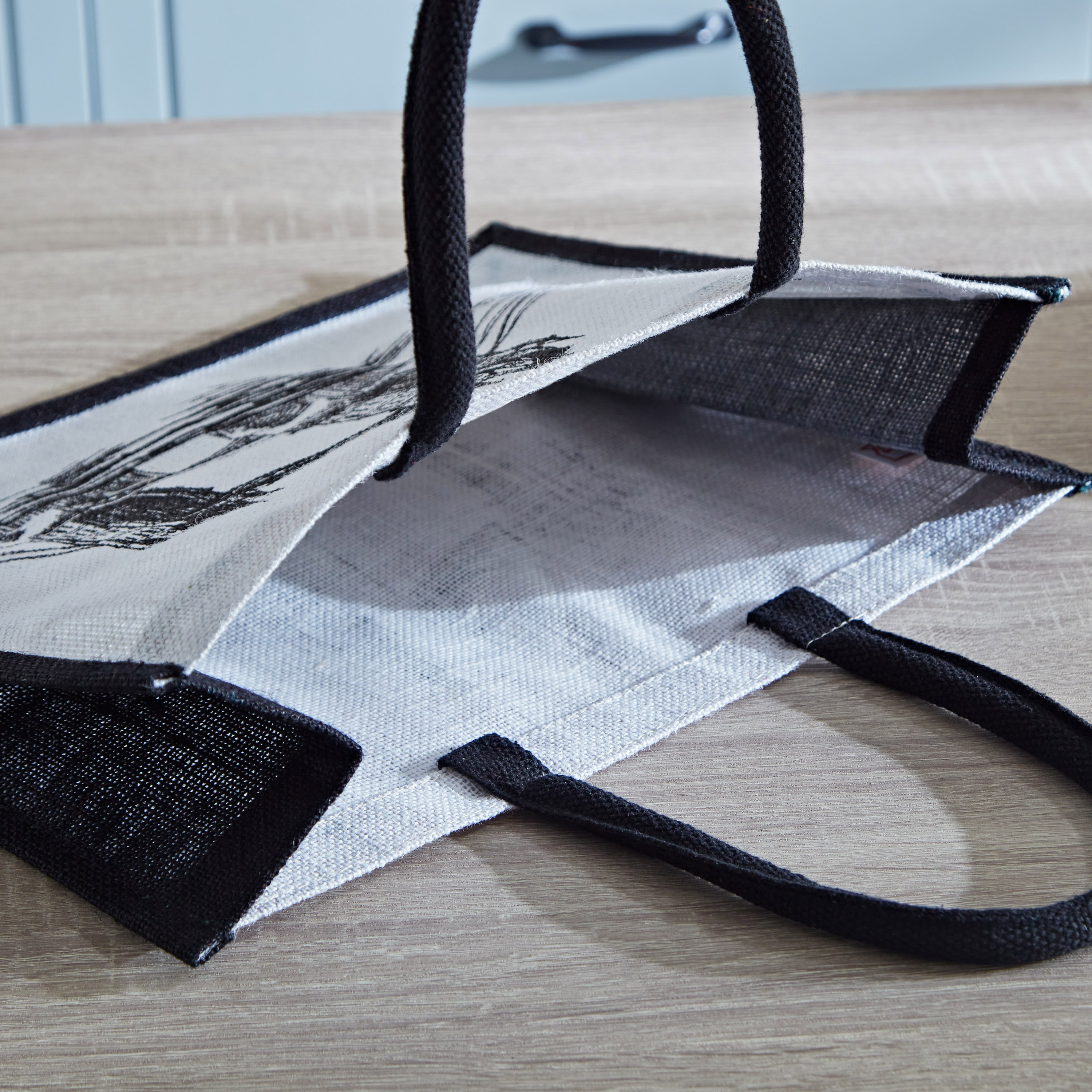 Illustrated Medium Shopping Bag - 30x38x18 cm-hbxhomeware-kitchenware-lunchbagsandboxes-image-3