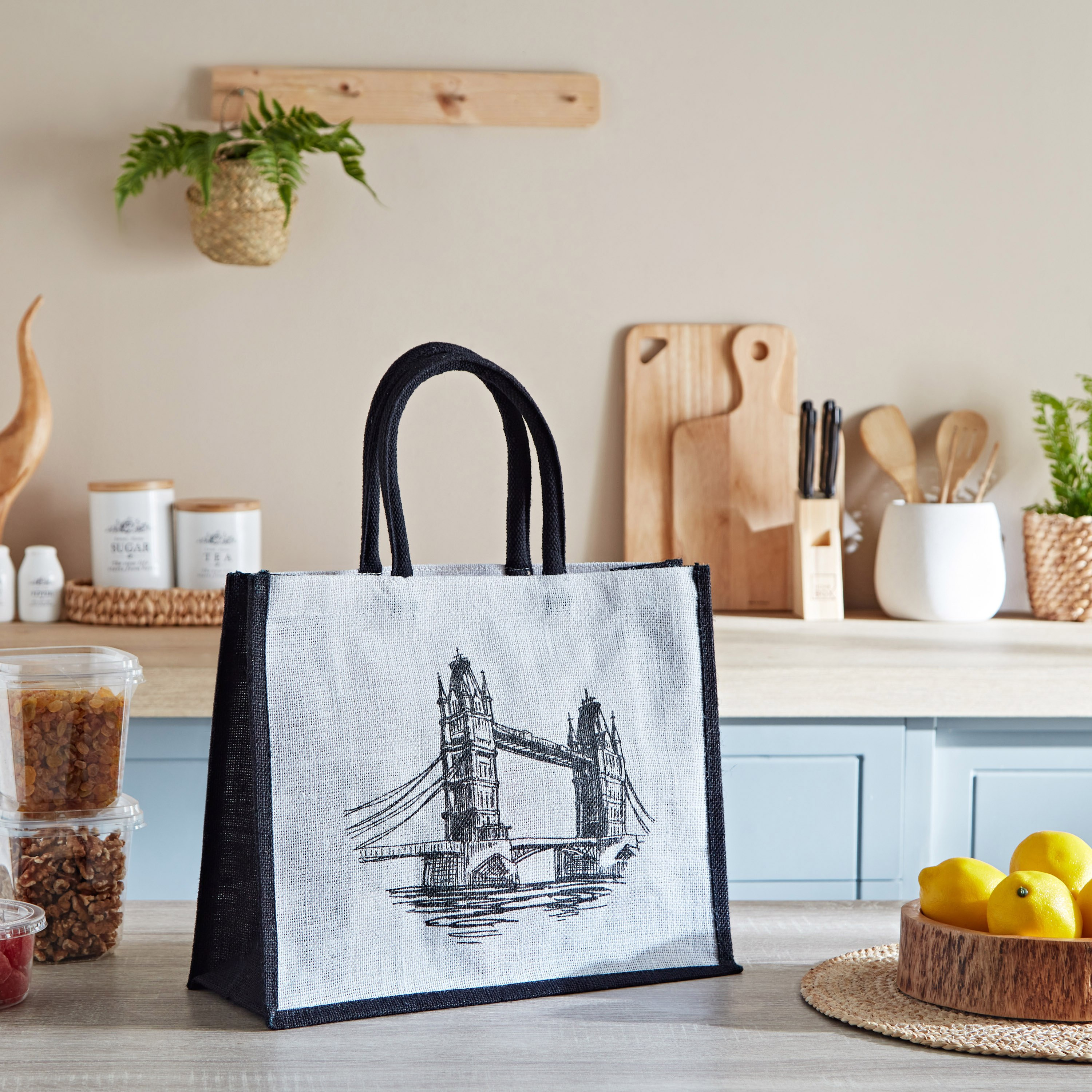 Illustrated Medium Shopping Bag - 30x38x18 cm-hbxhomeware-kitchenware-lunchbagsandboxes-image-5