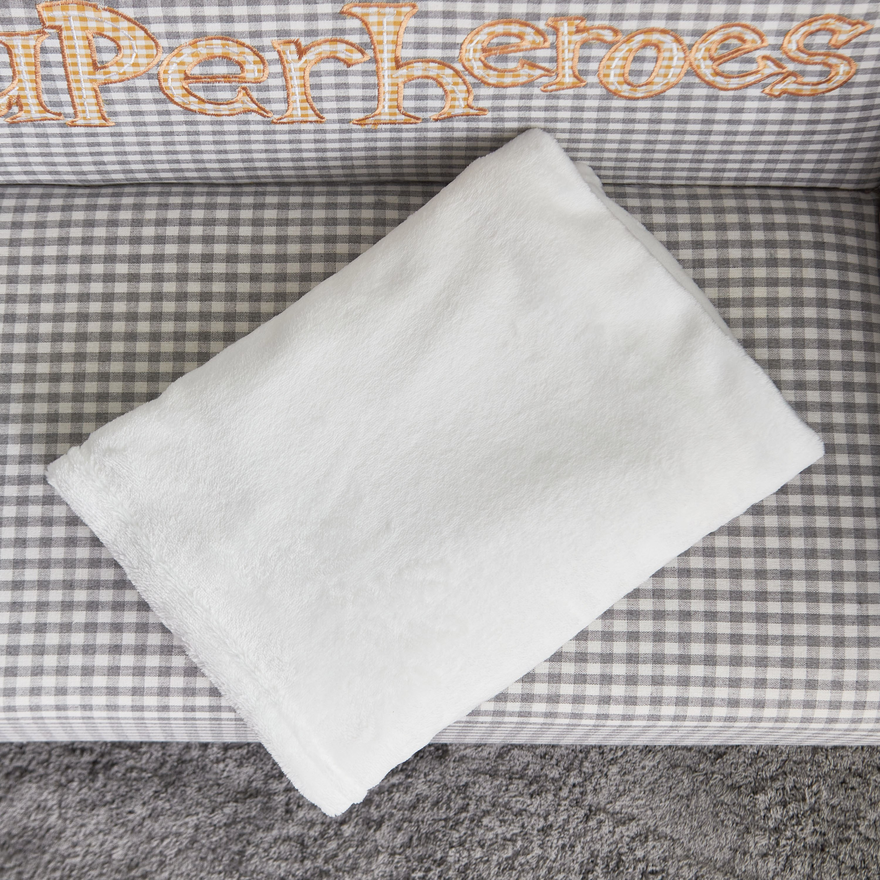 بطانية أطفال مع لعبة كلب من بلاي لاند- 75x100 سم-hbxhomeware-hbxkidsandyouth-image-4