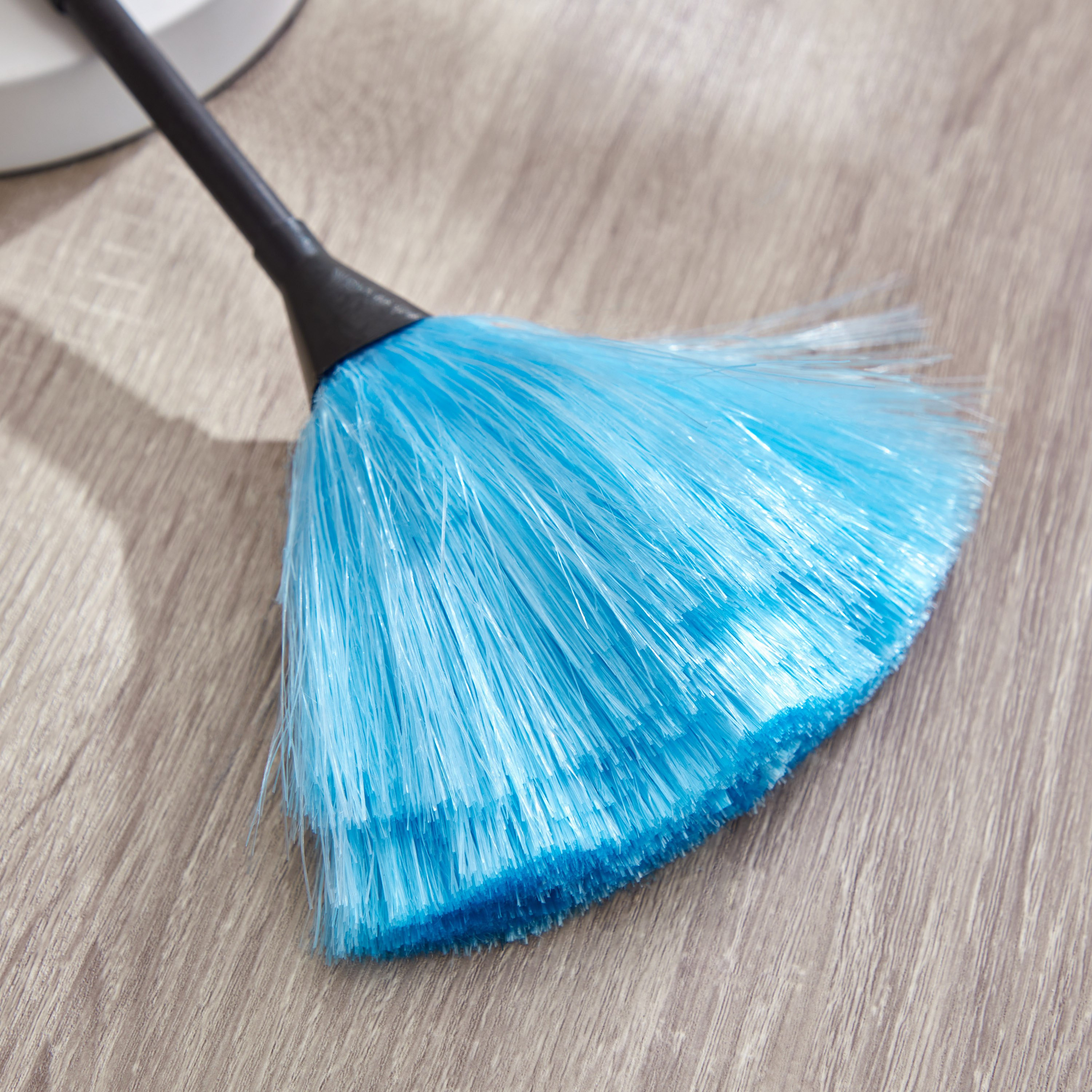 Feather Duster-PROMO_HB_AE_B1G1_250925-image-3