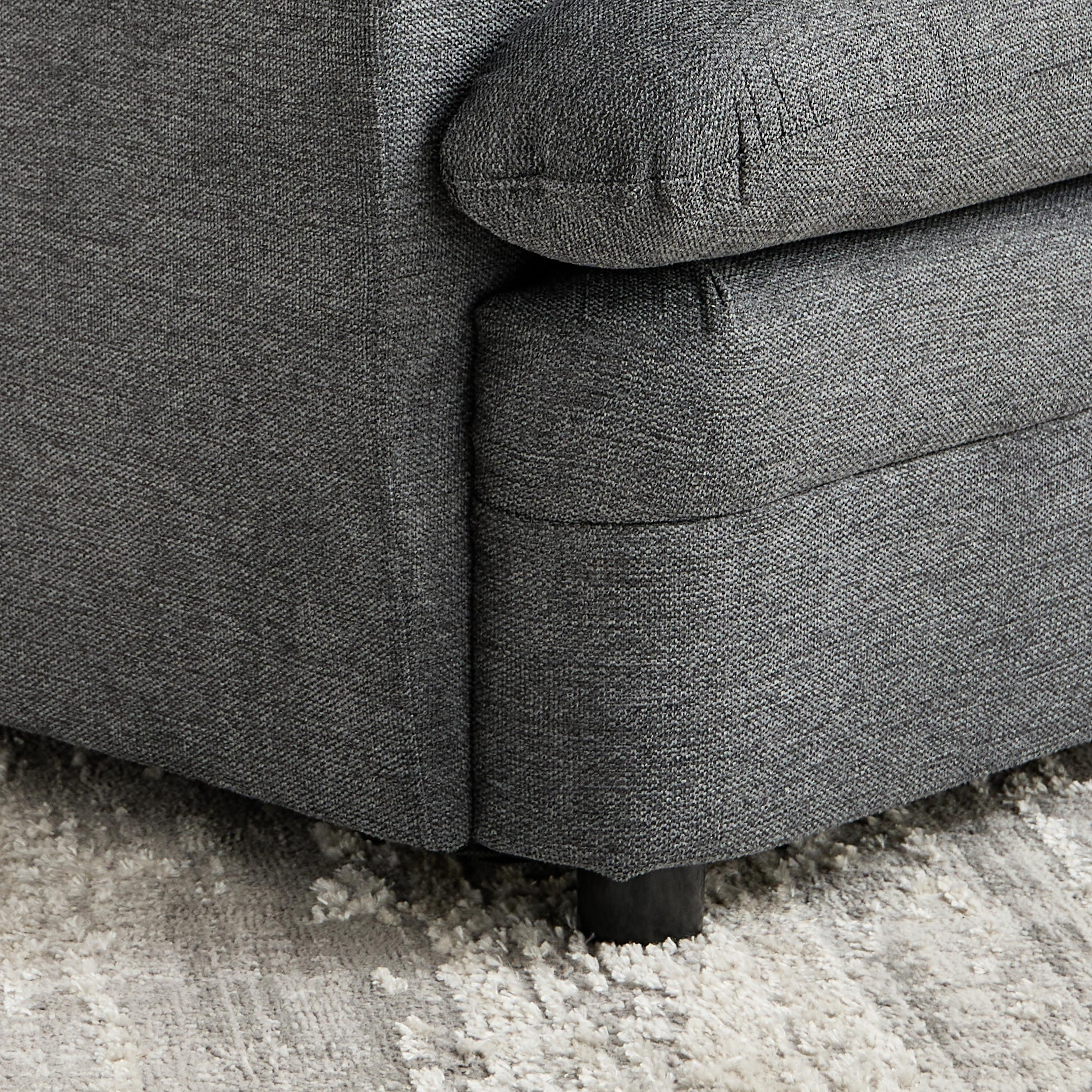 كرسي قماش بمساند ذراعين من بالي لامو-hbxlivingroom-sofasandarmchairs-sofas-image-7