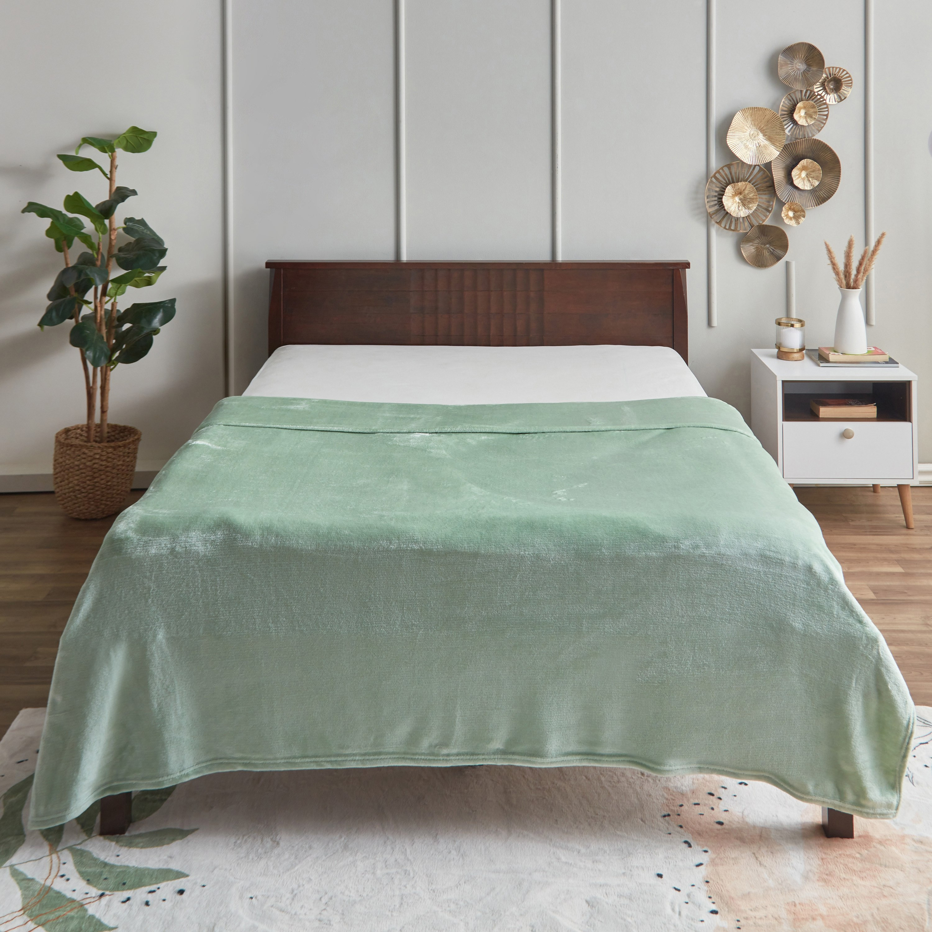 بطانية كوين فلانيل سادة من نوفا - 200x220 سم-hbxhomeware-hbxbedroom-image-2