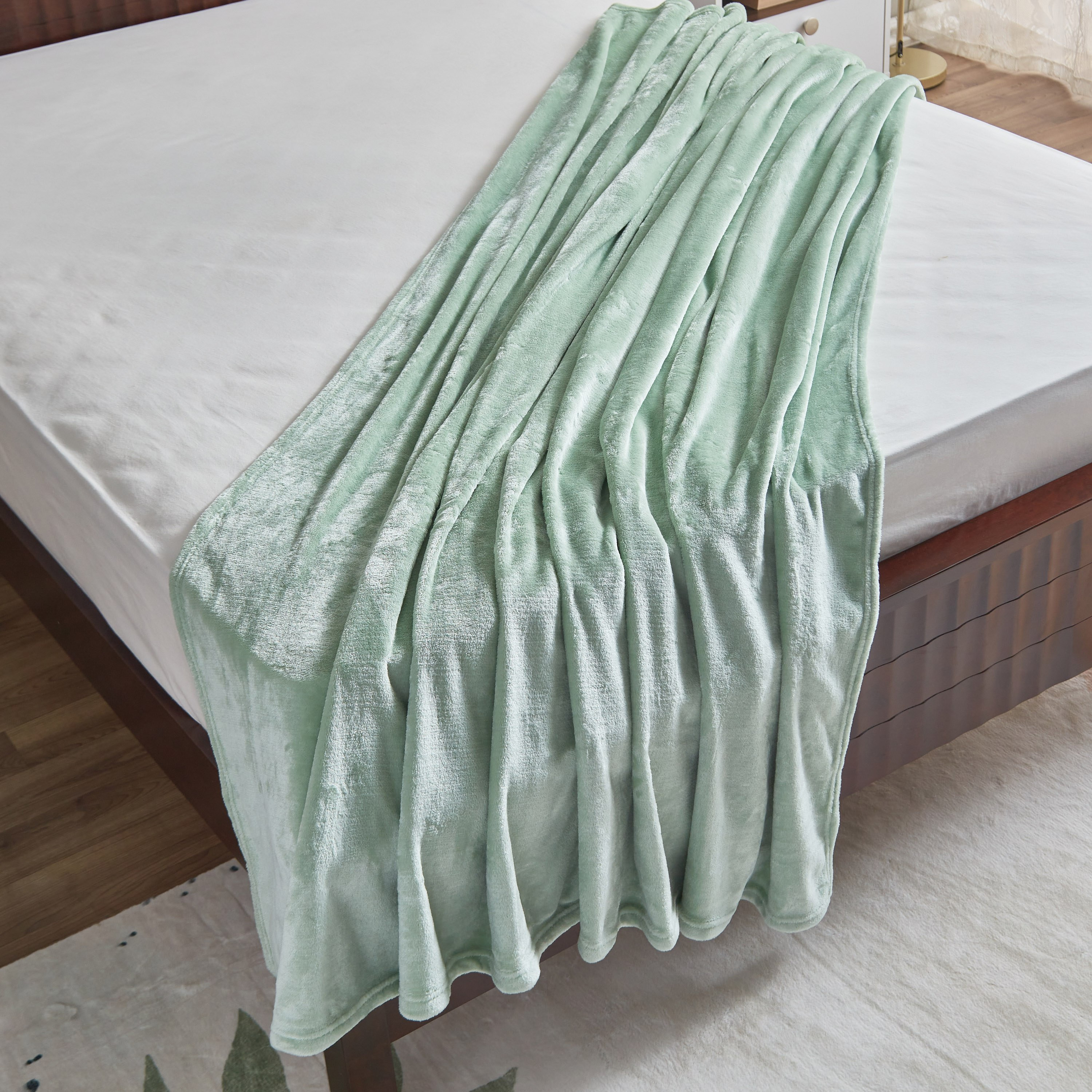 بطانية كوين فلانيل سادة من نوفا - 200x220 سم-hbxhomeware-hbxbedroom-image-4