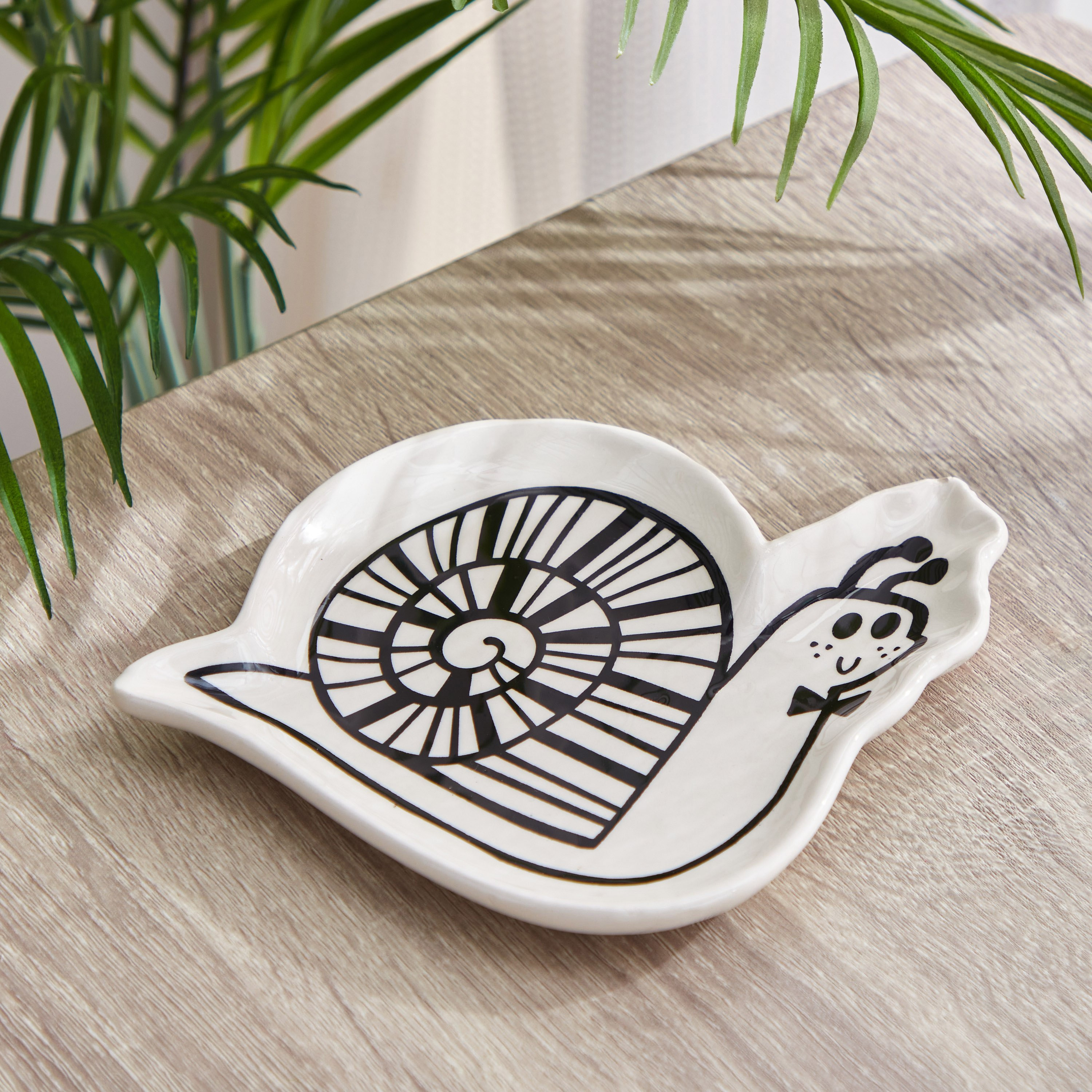 Snail DIY Ceramic Dish-hbxhomeware-hbxkidsandyouth-image-2