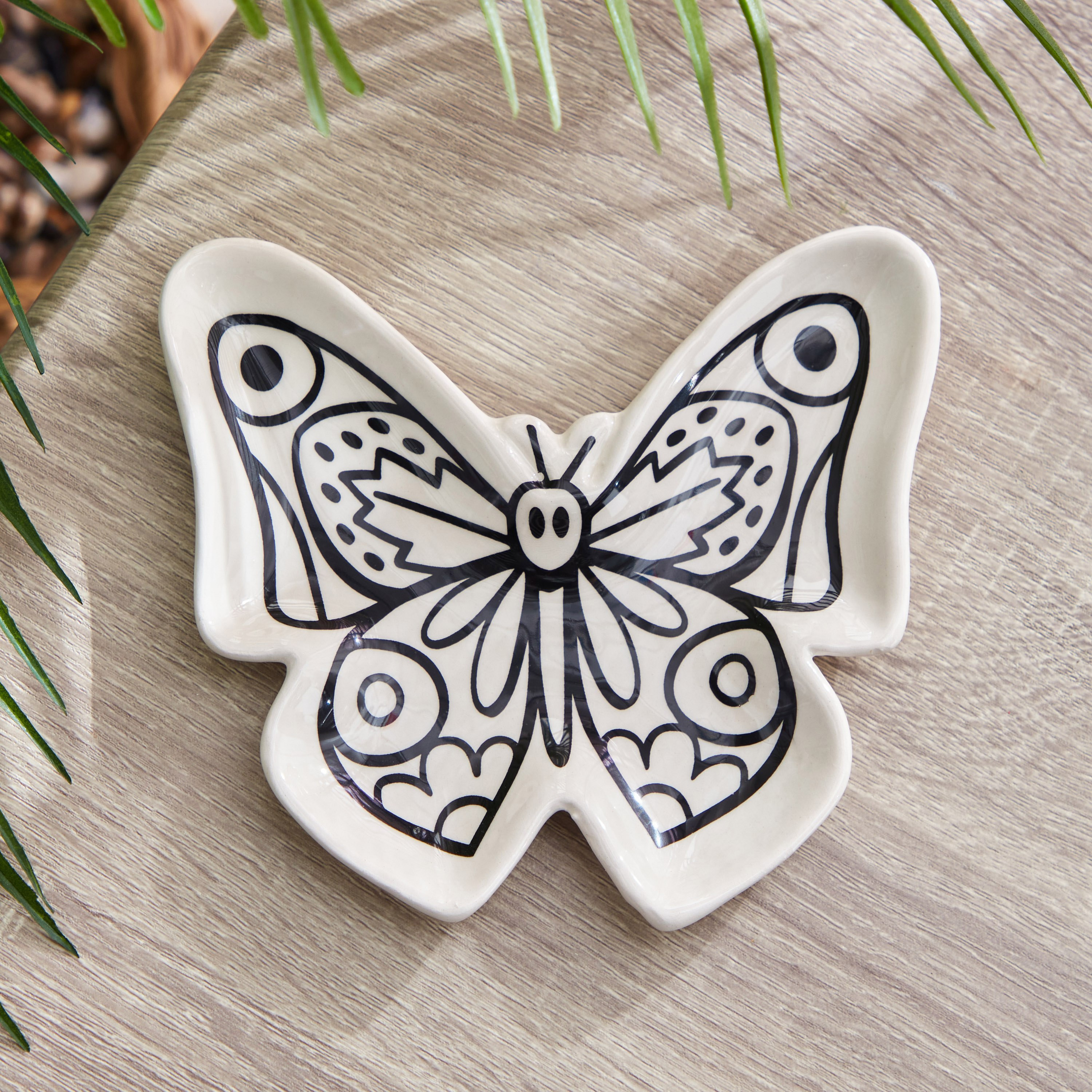 Butterfly DIY Ceramic Dish-hbxhomeware-hbxkidsandyouth-image-2