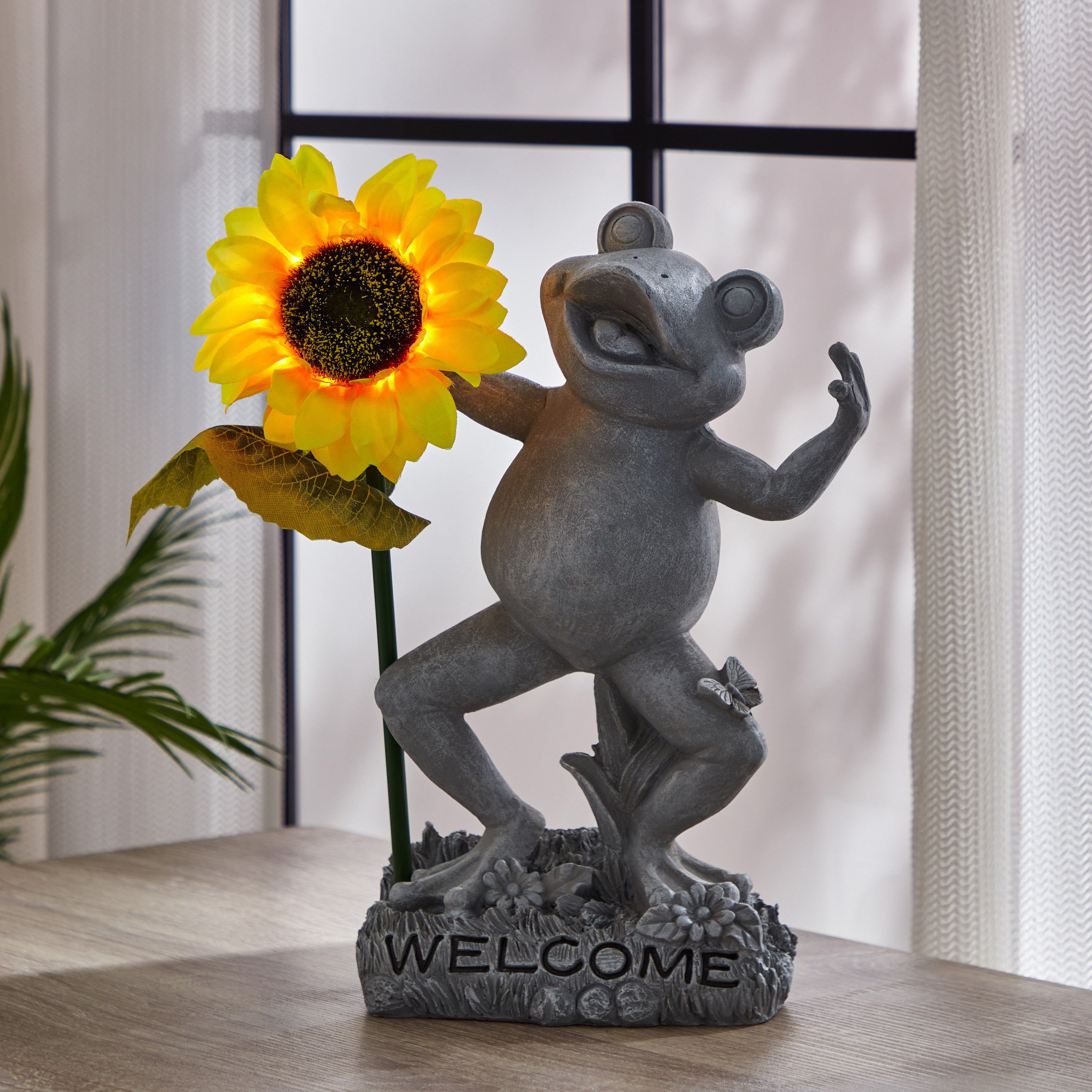 قطعة ديكور بتصميم الضفدع الراقص بإضاءة الشمسية من أسترايل - 30x13x34 سم-hbxhomeware-hbxdecorandfurnishings-image-1