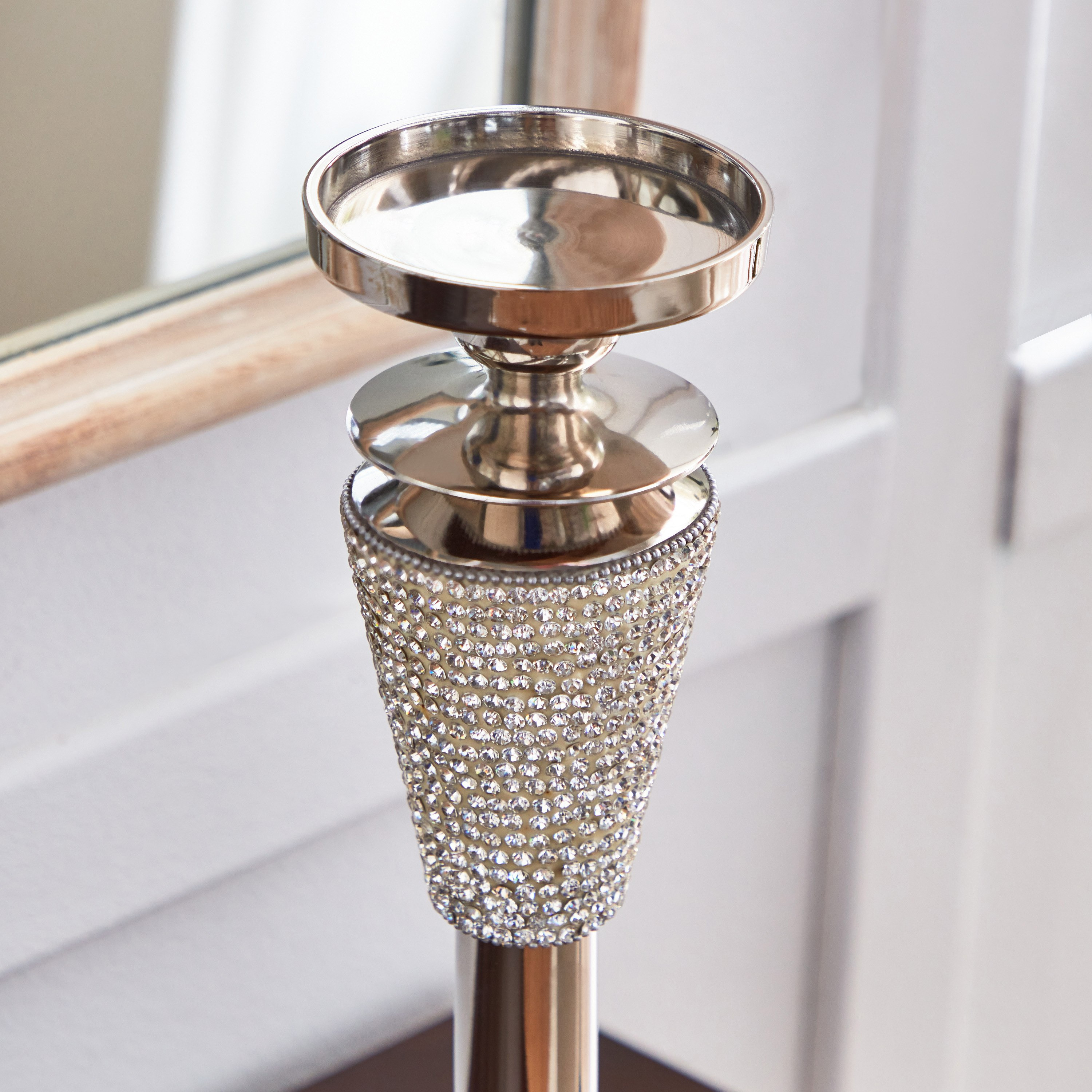 حامل شموع من الألومنيوم مع حجر الراين الفاخر من لينتون - 14x14x37 سم-hbxlivingroom-decorandaccessories-candleholders-image-3