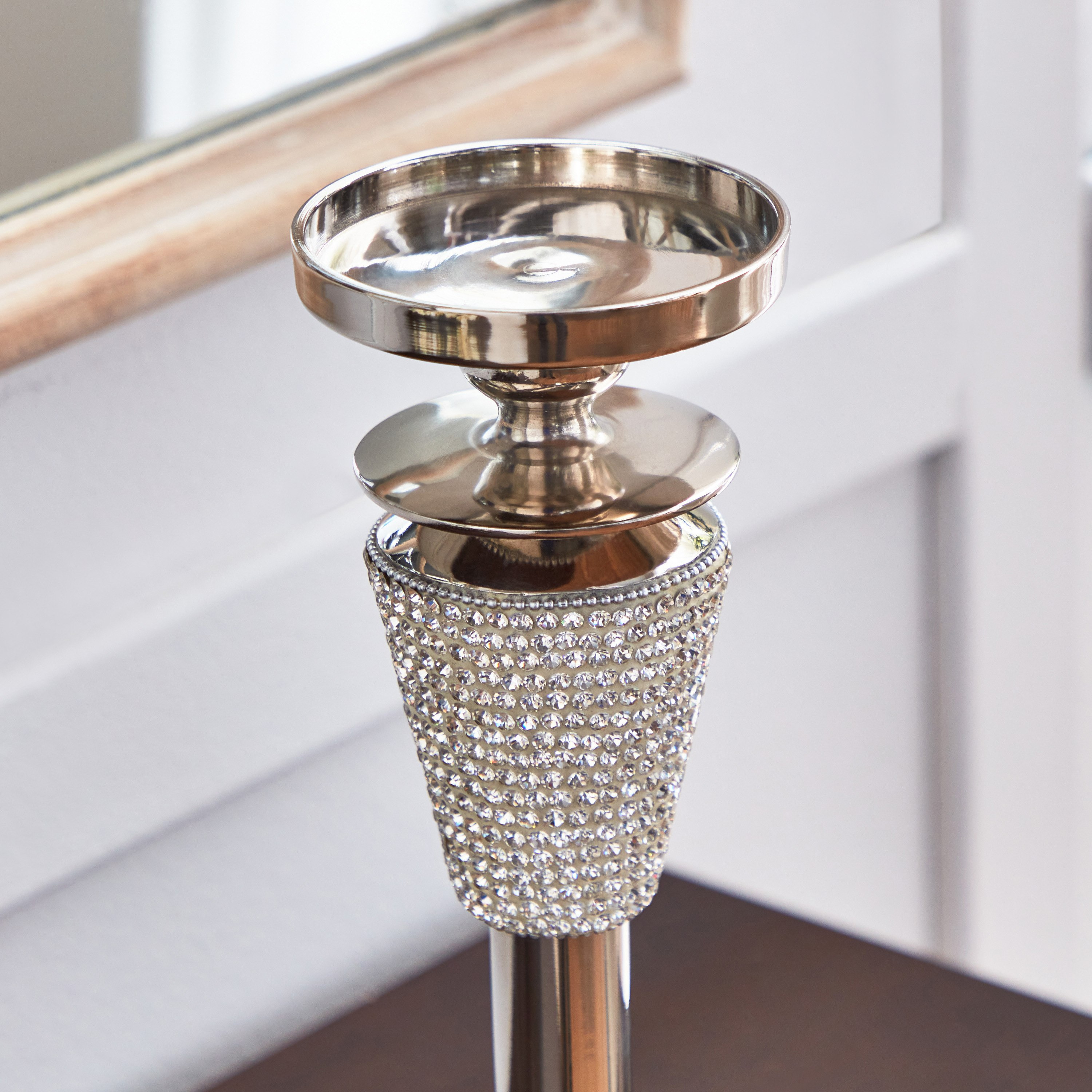 حامل شموع ألومنيوم مع أحجار الراين الفاخر من لينتون - 13x13x38 سم-hbxlivingroom-decorandaccessories-candleholders-image-3