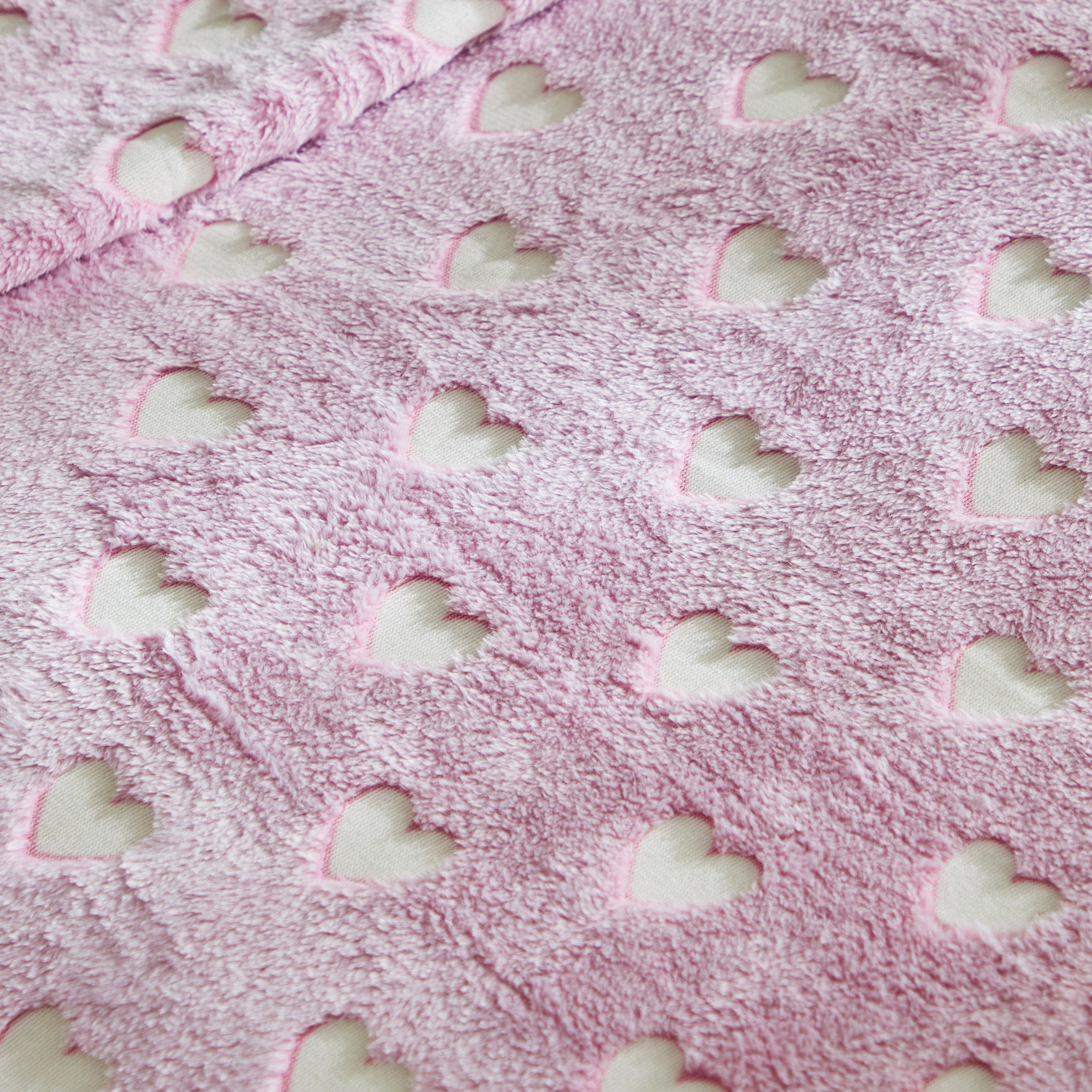 Flutterby Hearts Glow in the Dark Flannel Blanket - 120x160 cm-hbxhomeware-hbxkidsandyouth-image-5