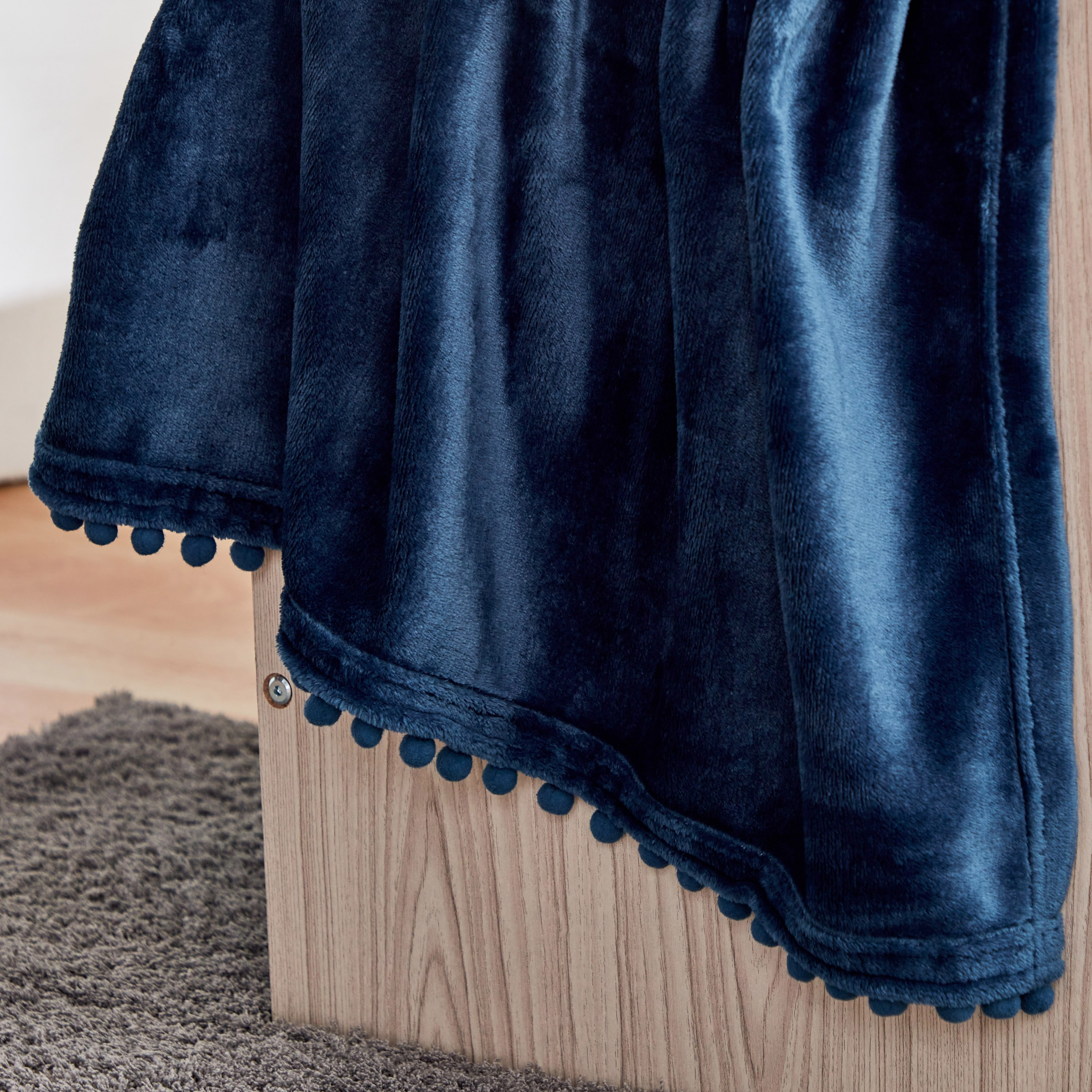 Arcade Pristine Solid Flannel Blanket with Pom-Pom - 120x160 cm-hbxhomeware-hbxkidsandyouth-image-6