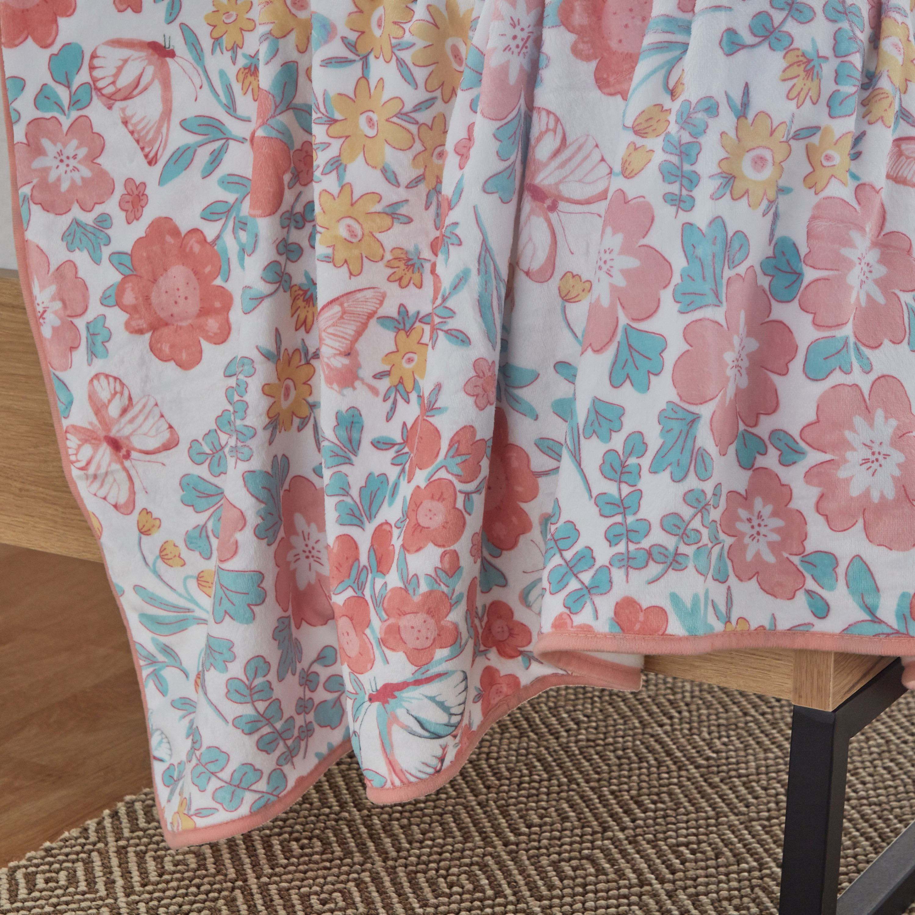 بطانية صوف فلانيل بخيوط بارزة وطبعات من فلاترباي-hbxhomeware-hbxkidsandyouth-image-5
