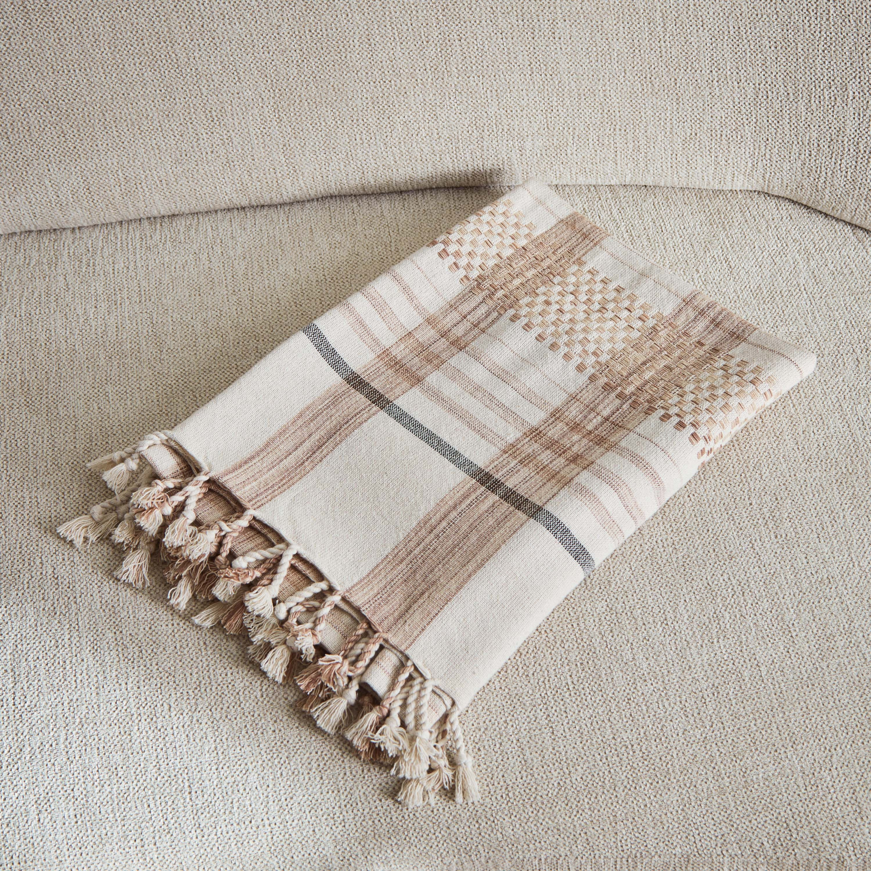 بطانية خفيفة شانيل ناتشيورال من كينتي- 130x170 سم-hbxhomeware-hbxbedroom-image-4
