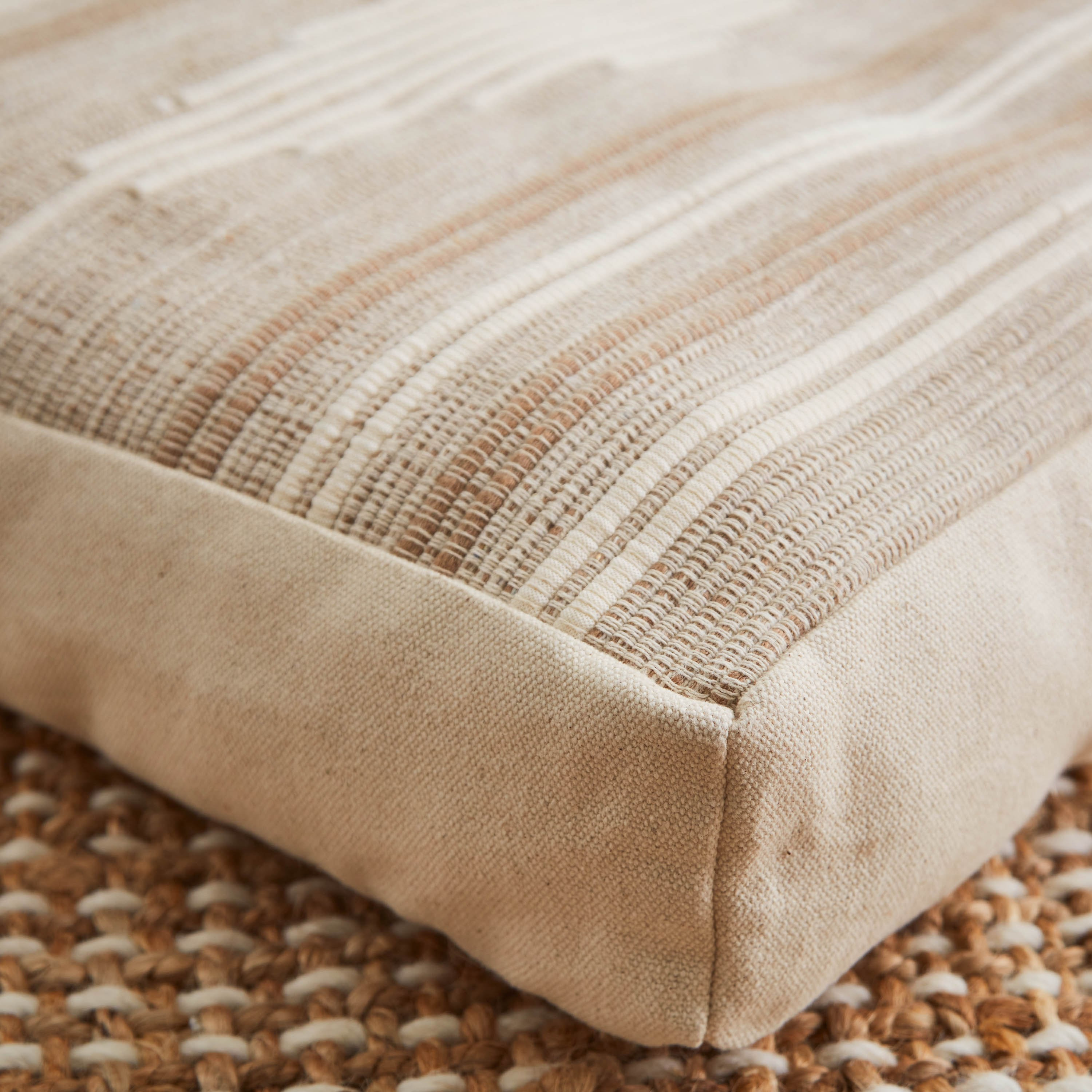 وسادة أرض ناتشيورال من كينتي - 50x50x10 سم-hbxhomeware-hbxdecorandfurnishings-image-3