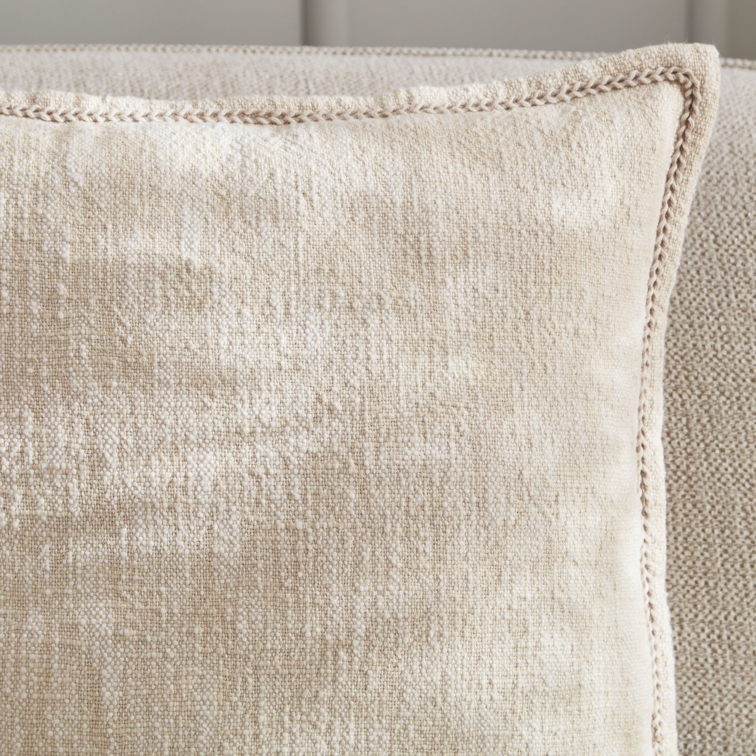 Fresca Woven Cushion Cover with Dori Piping - 45x45 cm-hbxhomeware-cushionsandcovers-cushioncovers-image-2