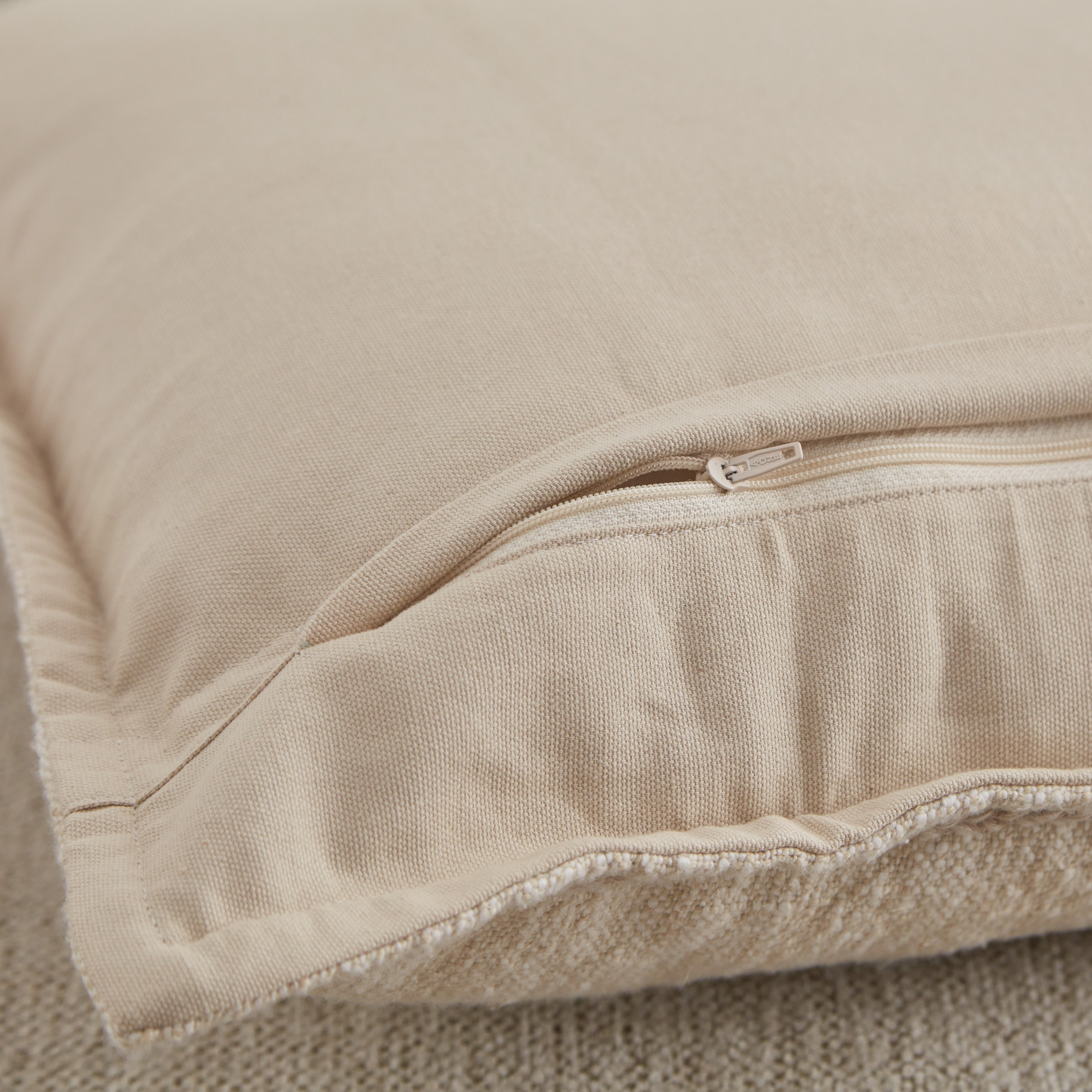 Fresca Woven Cushion Cover with Dori Piping - 45x45 cm-hbxhomeware-cushionsandcovers-cushioncovers-image-4