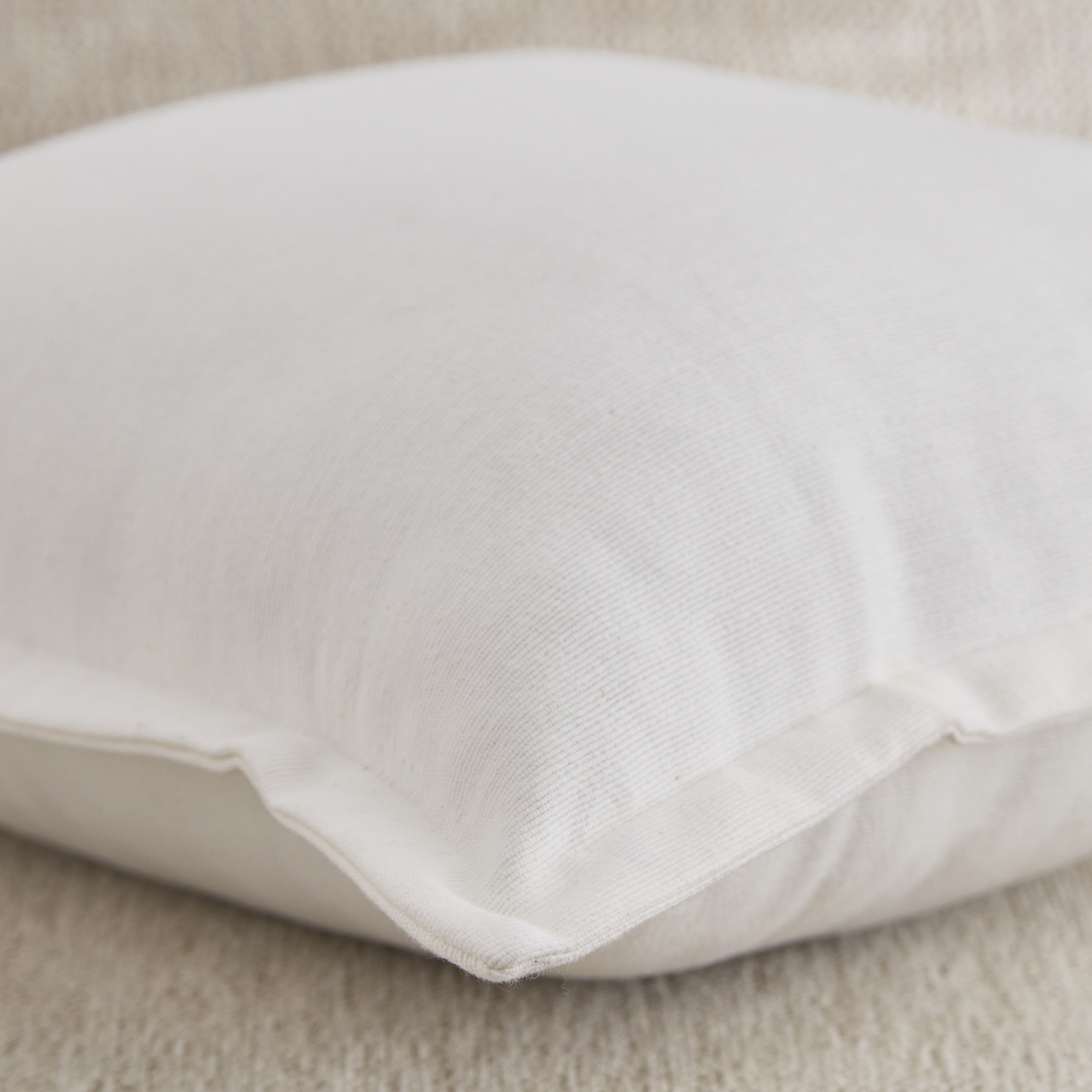 غطاء وسادة سادة مضلع من أتلانتا إزرا - 40x40 سم-hbxhomeware-cushionsandcovers-cushioncovers-image-3
