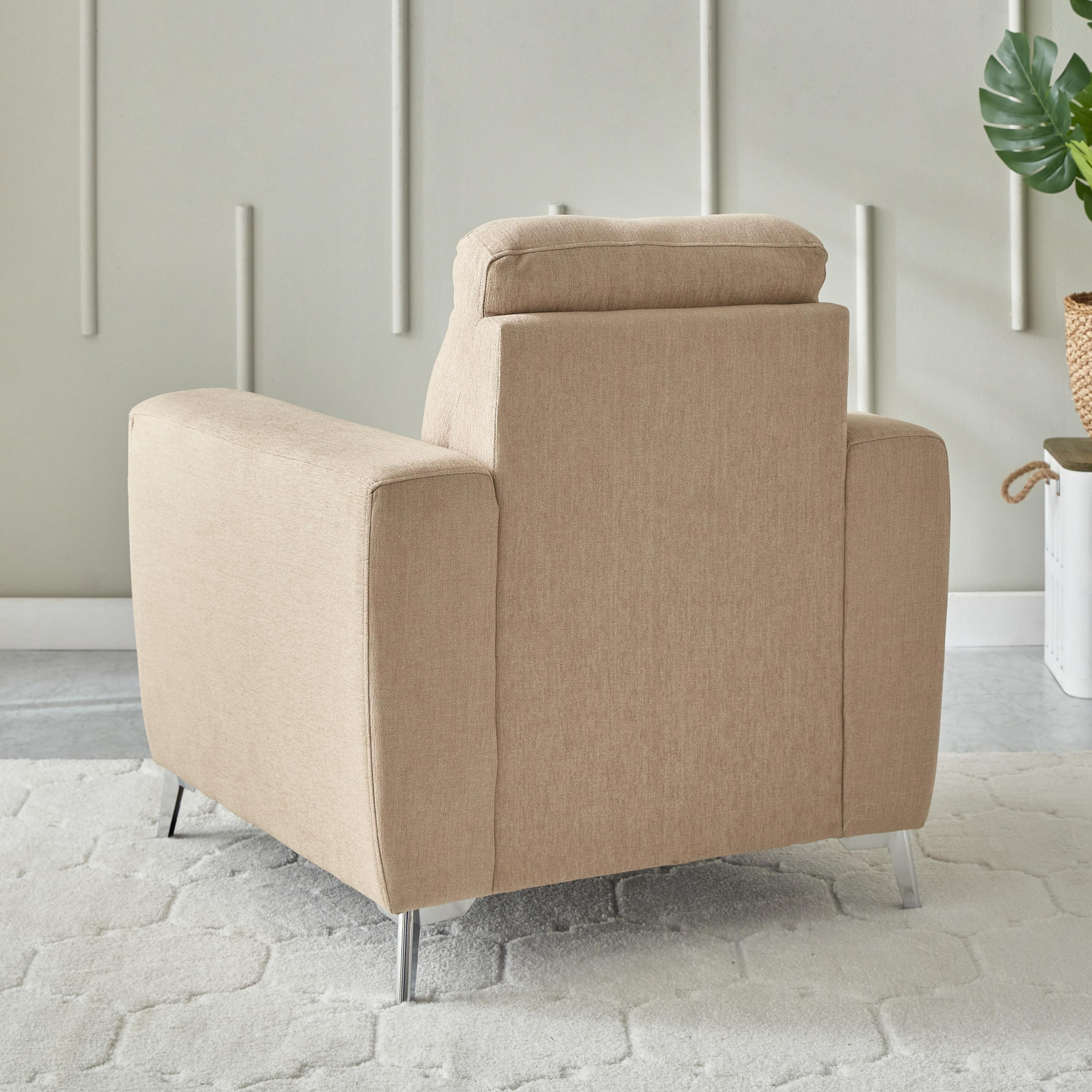 كرسي قماش بمساند ذراعين من ستاسيا-hbxlivingroom-sofasandarmchairs-sofas-image-3
