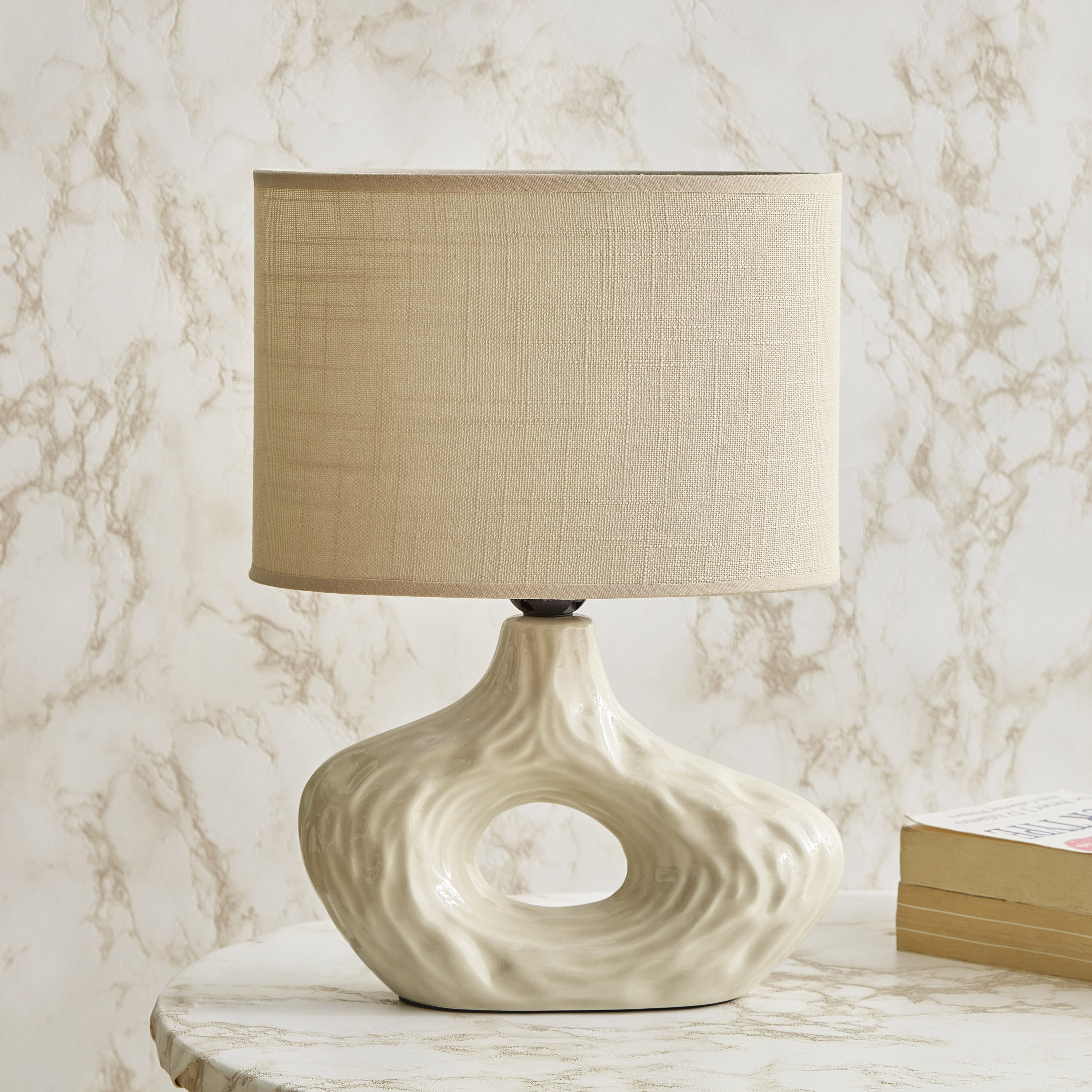 مصباح طاولة سيراميك من أنيا - 25x15x33 سم-hbxlivingroom-lighting-tablelamps-image-1