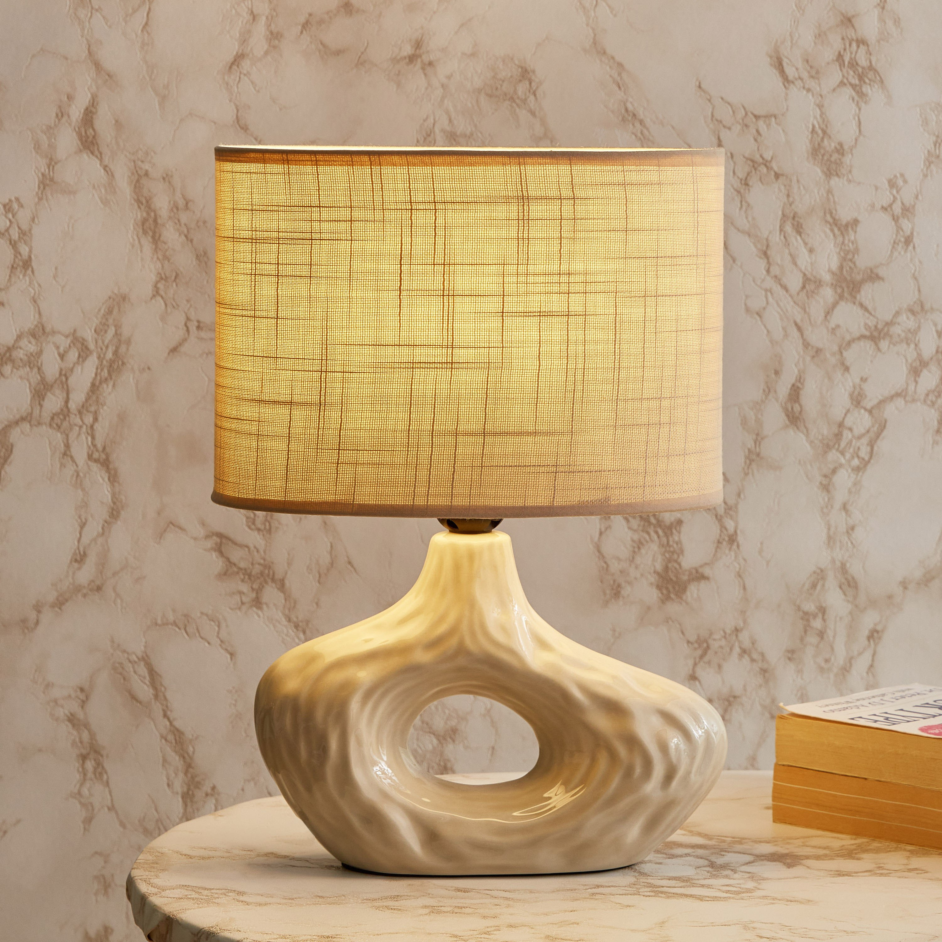 مصباح طاولة سيراميك من أنيا - 25x15x33 سم-hbxlivingroom-lighting-tablelamps-image-2