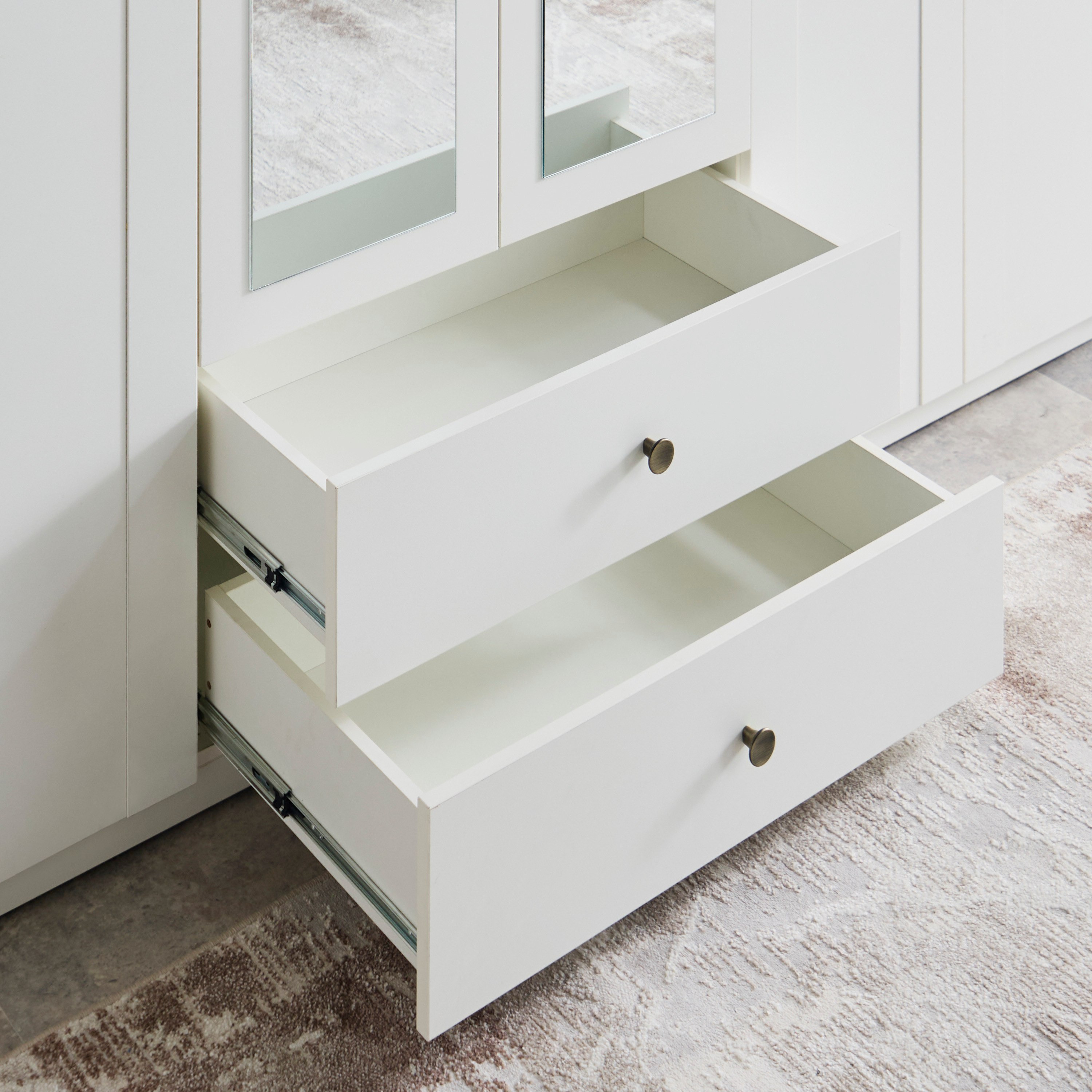 خزانة ملابس 4 أبواب ودرجين ومرآة من فيوجن-hbxfurniture-wardrobes-image-9