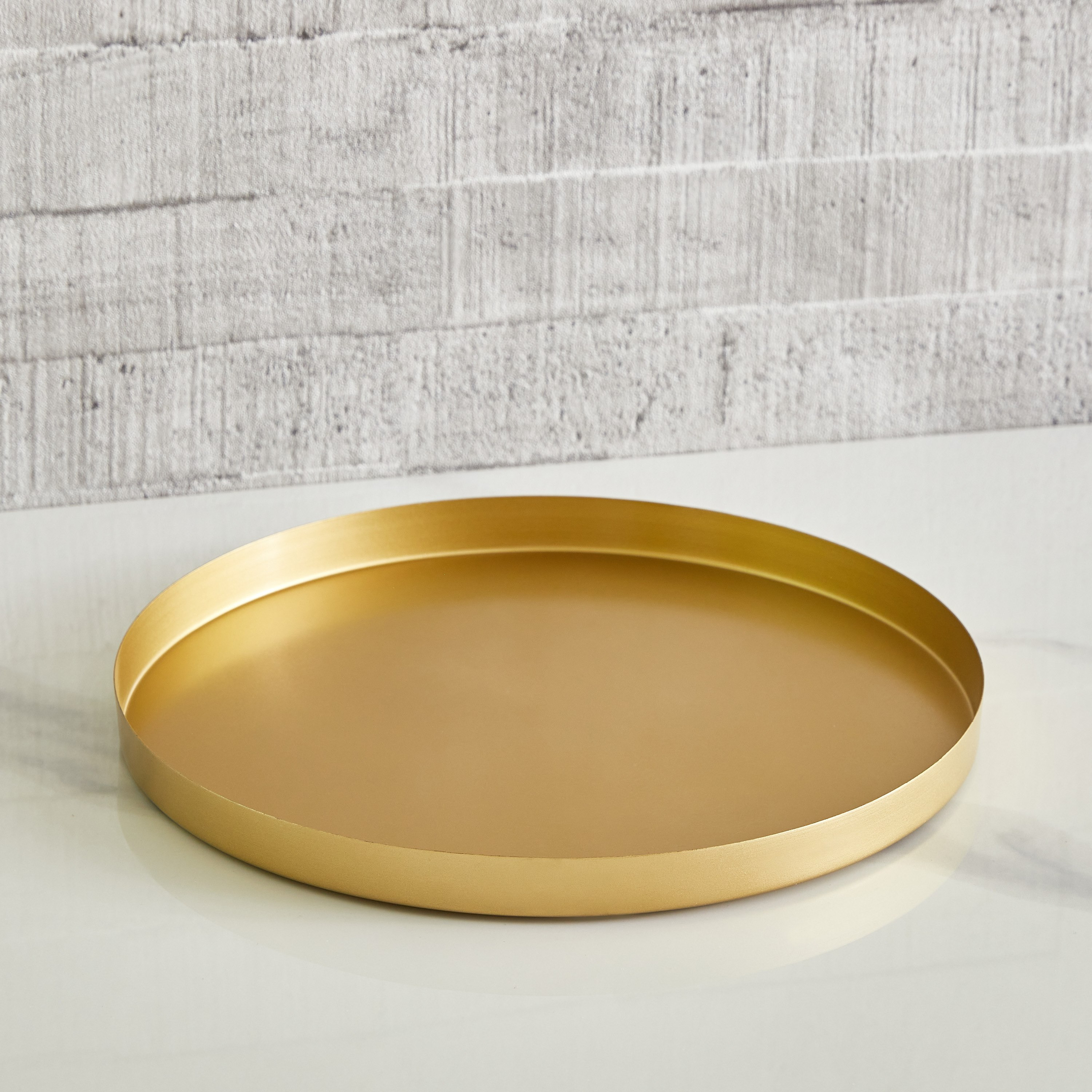 صينية ديكور معدن مستديرة من توفا - 30.5x30.5x2 سم-hbxhomeware-hbxdecorandfurnishings-image-2