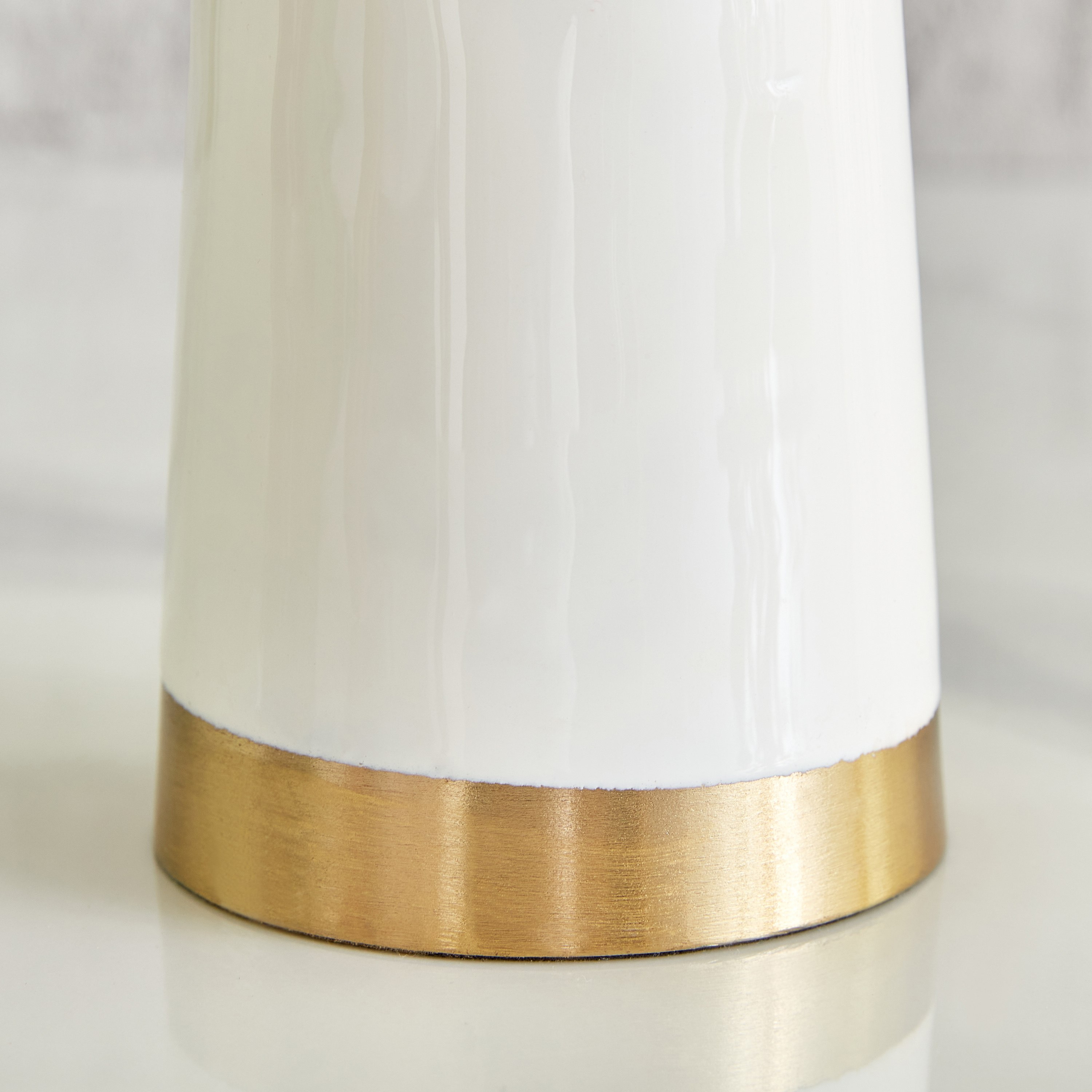 حامل شموع عمودي معدن من توفا - 19.5x19.5x15.5 سم-hbxlivingroom-decorandaccessories-candleholders-image-4