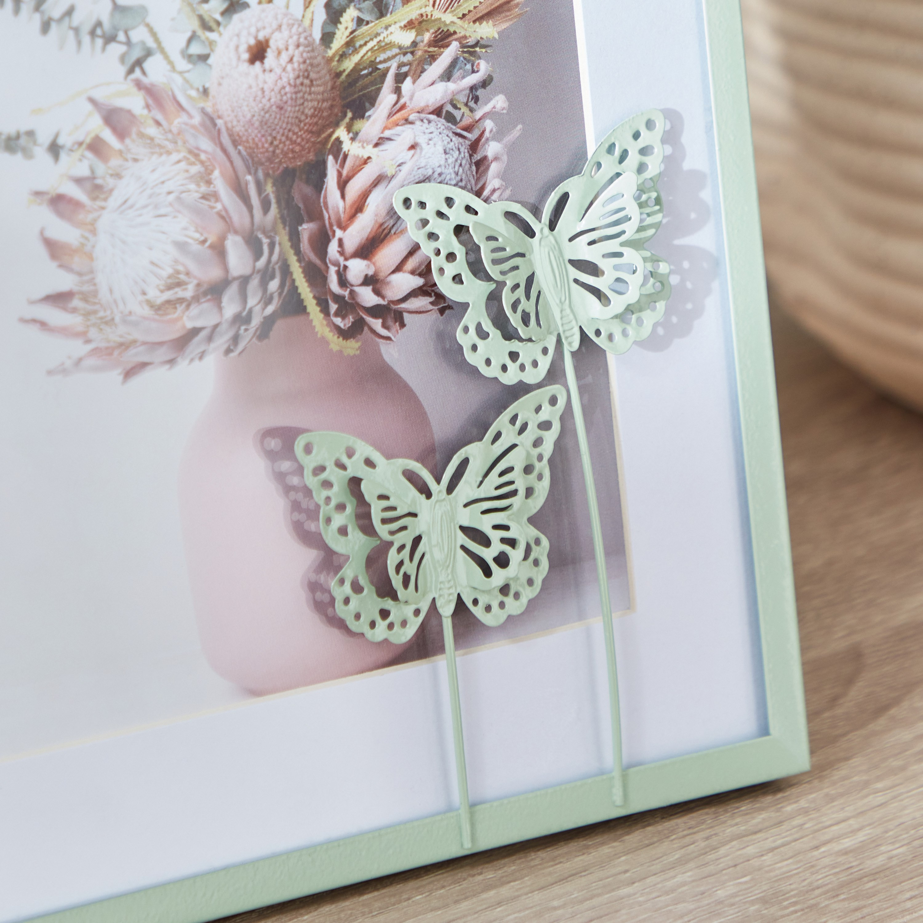 برواز صور معدن من أوروس - 15.5x20.5x2 سم-hbxbedroom-decorandaccessories-photoframes-image-3