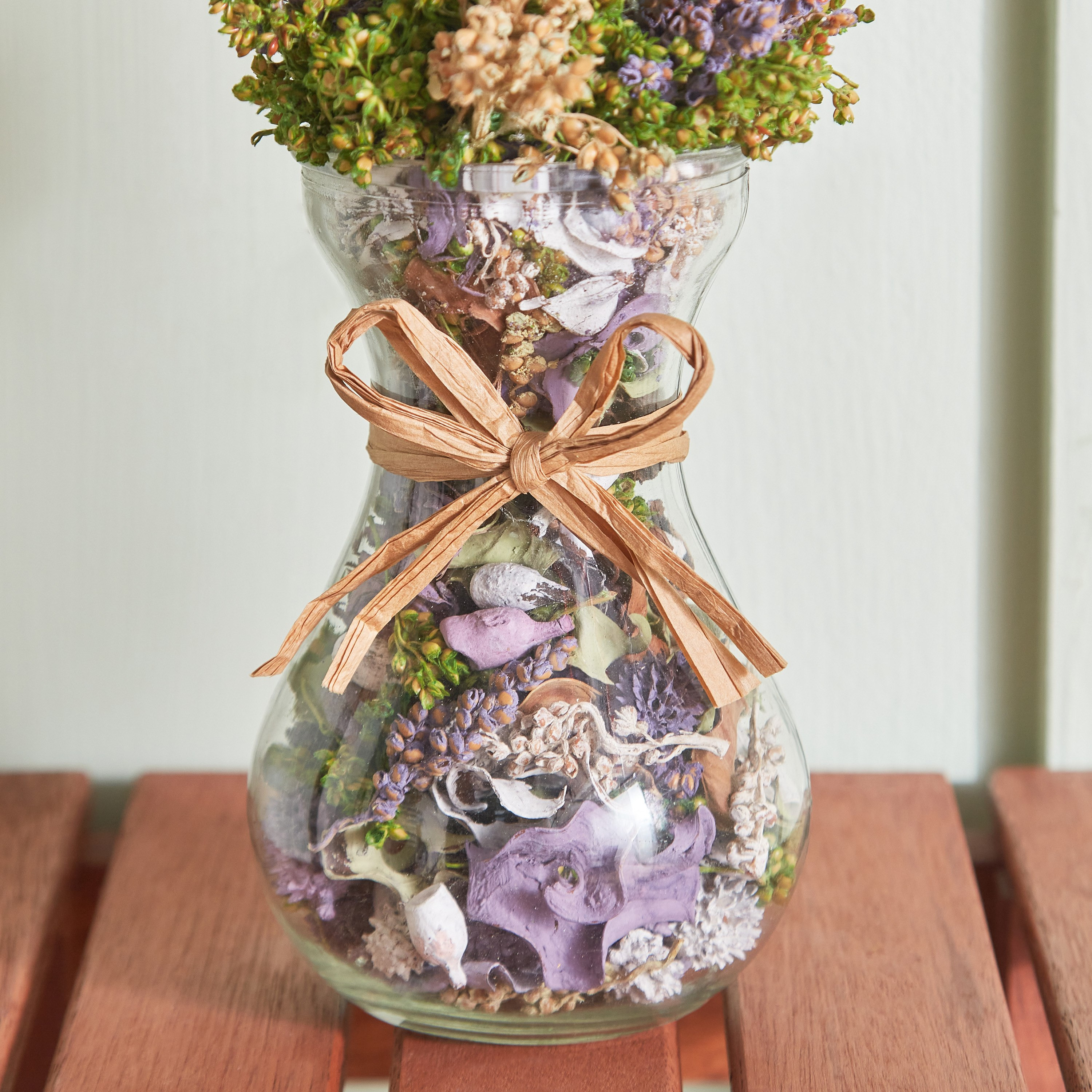 باقة زهور لافندر مع وعاء زجاجي من فيونا - 17x15x37 سم-hbxdecorandfurnishings-homeaccessories-artificialflowersandplants-image-2