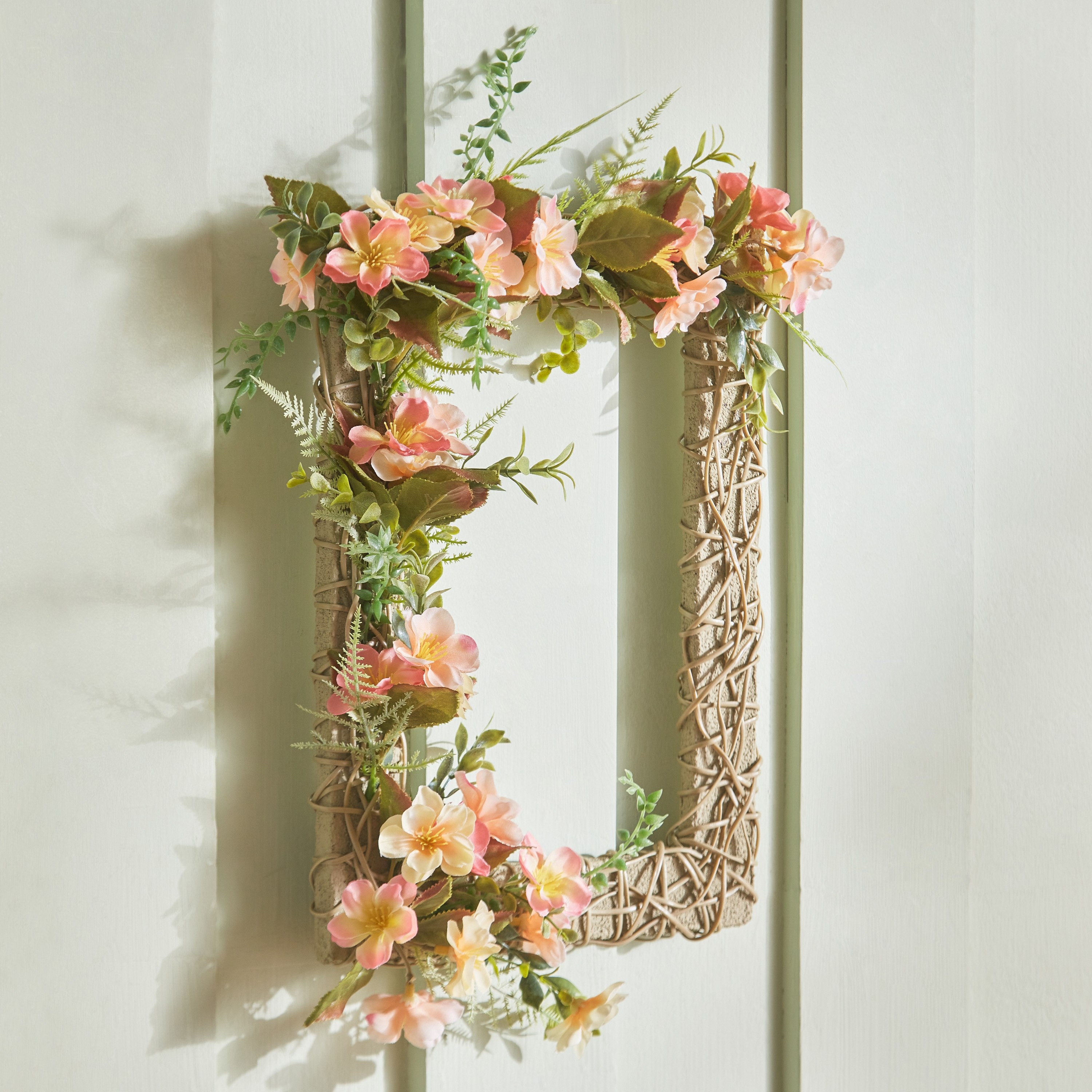 Fiona Blossom Rectangle Wreath Wall Decor - 29x10x34 cm-hbxdecorandfurnishings-homeaccessories-artificialflowersandplants-image-1