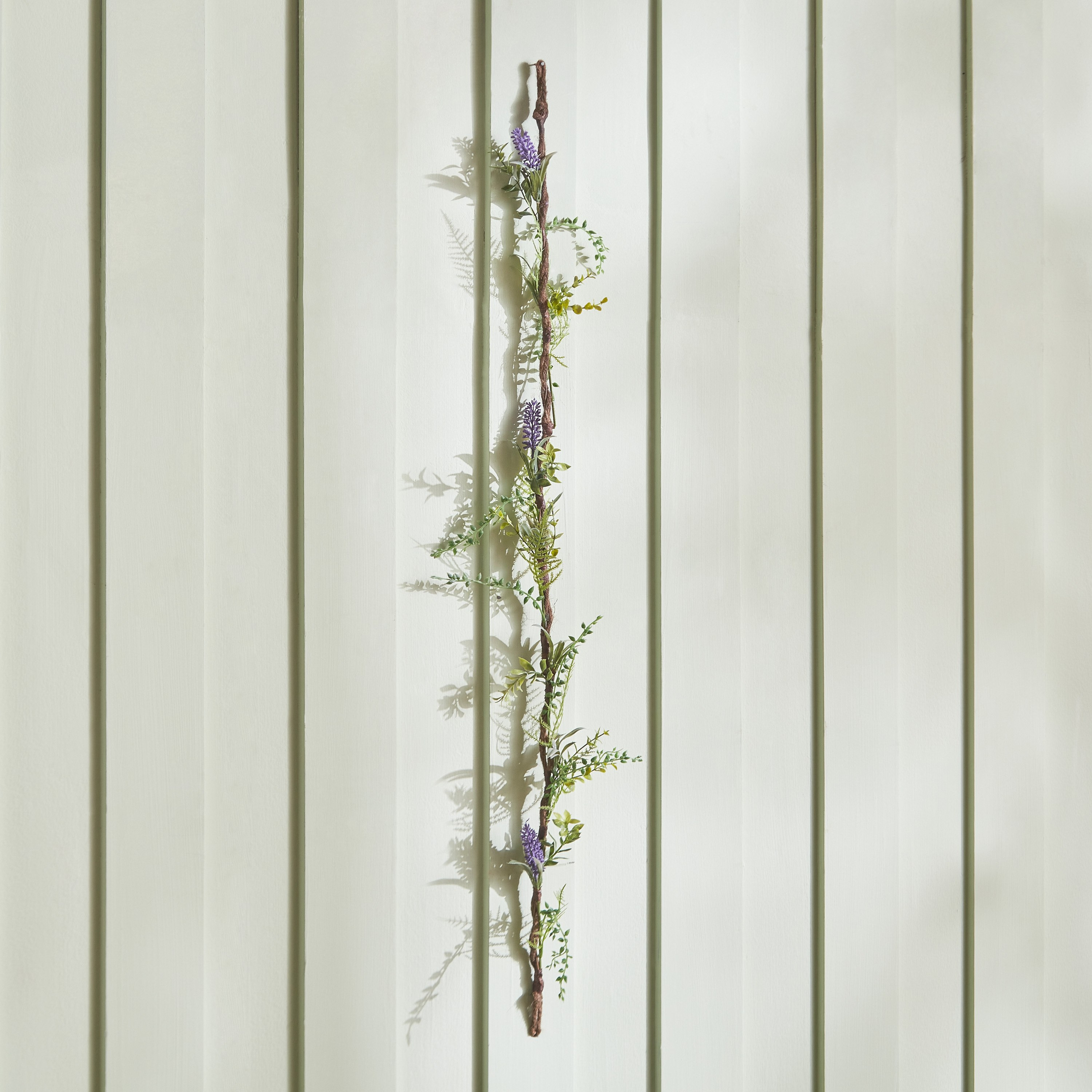 إكليل ديكور لافندر من فيونا - 5x5x95 سم-hbxdecorandfurnishings-homeaccessories-artificialflowersandplants-image-1