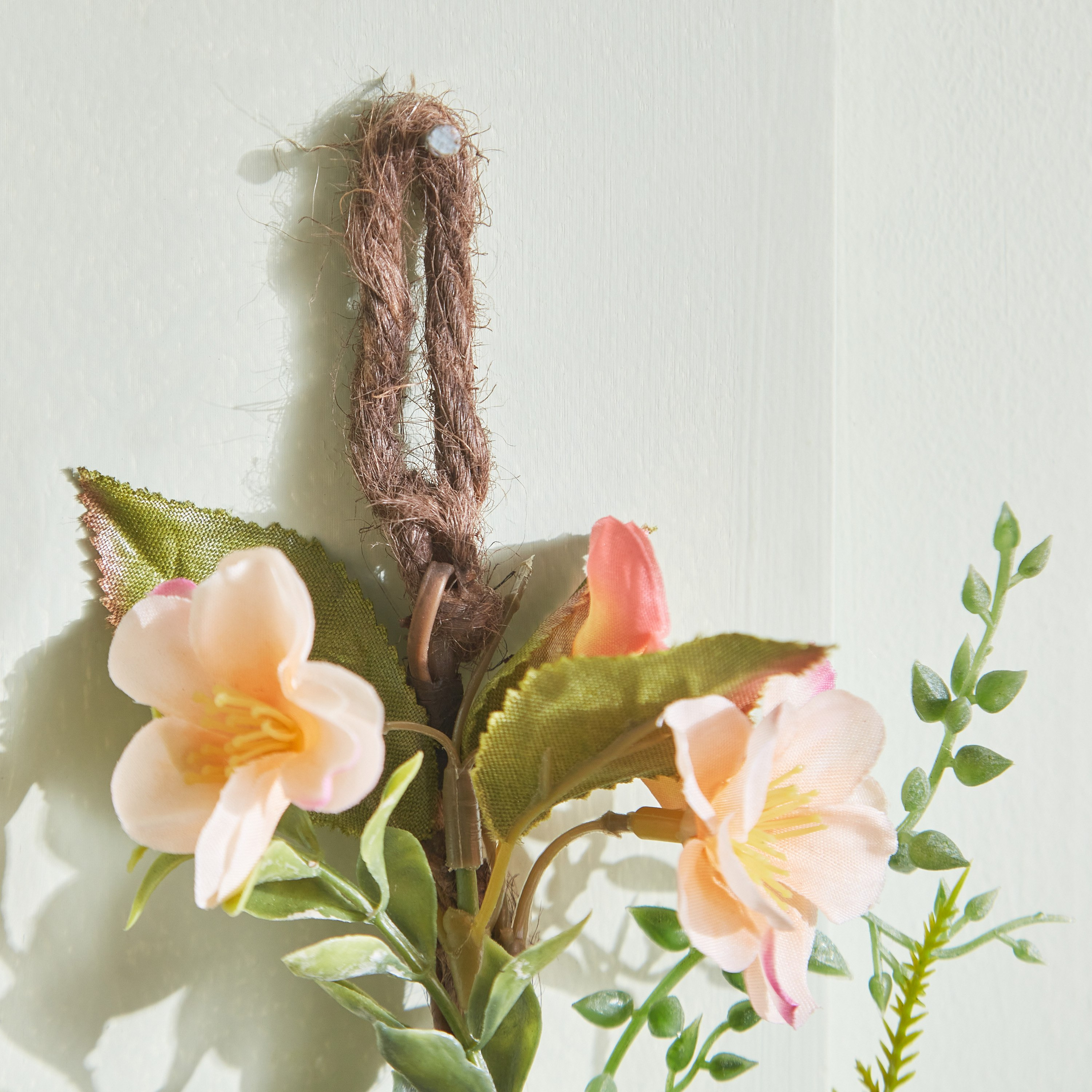 إكليل ديكور بلوسوم من فيونا - 5x5x95 سم-hbxdecorandfurnishings-homeaccessories-artificialflowersandplants-image-3