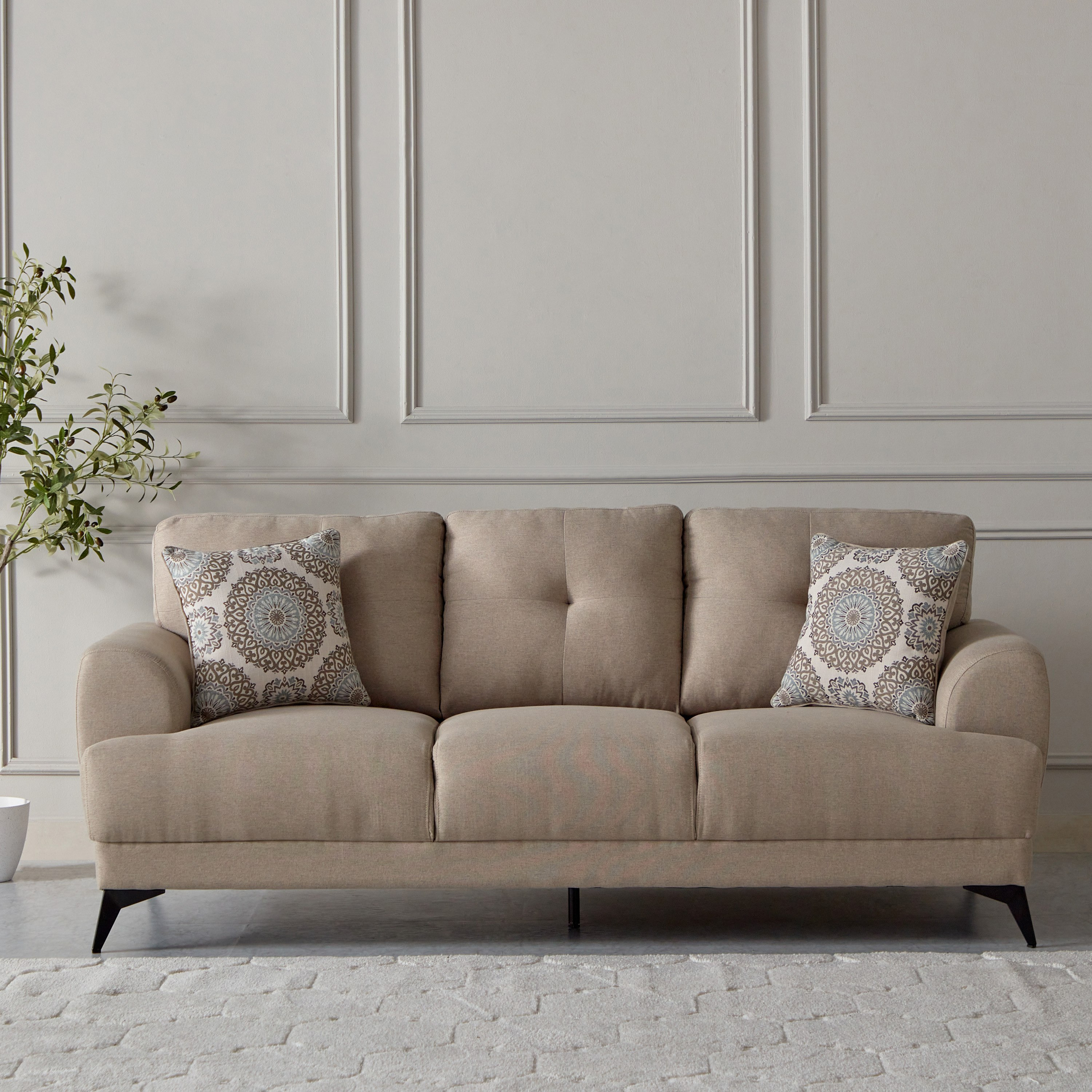 كنبة 3 مقاعد مع وسادتين من إستيلا-hbxlivingroom-sofasandarmchairs-sofas-image-2