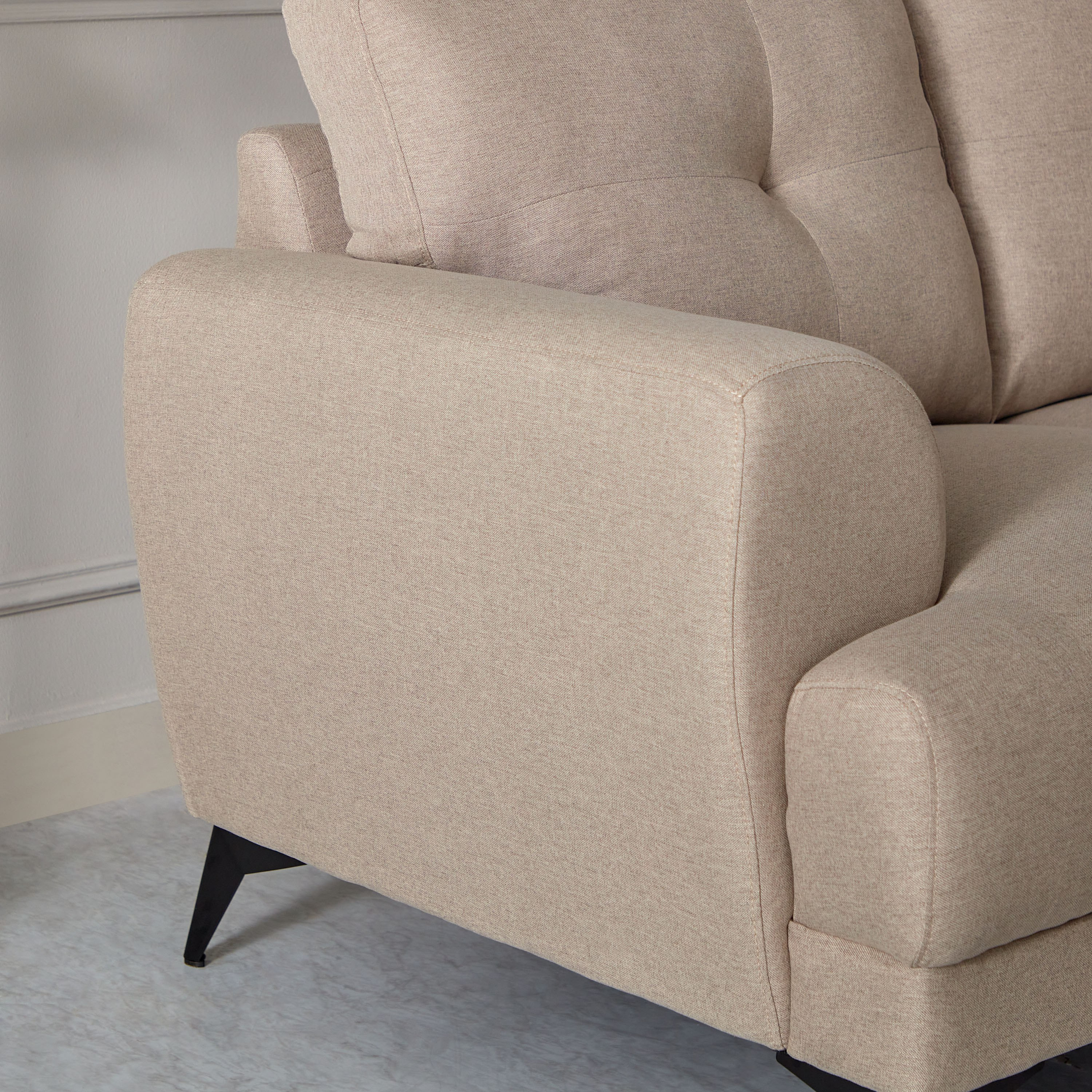 كنبة 3 مقاعد مع وسادتين من إستيلا-hbxlivingroom-sofasandarmchairs-sofas-image-9