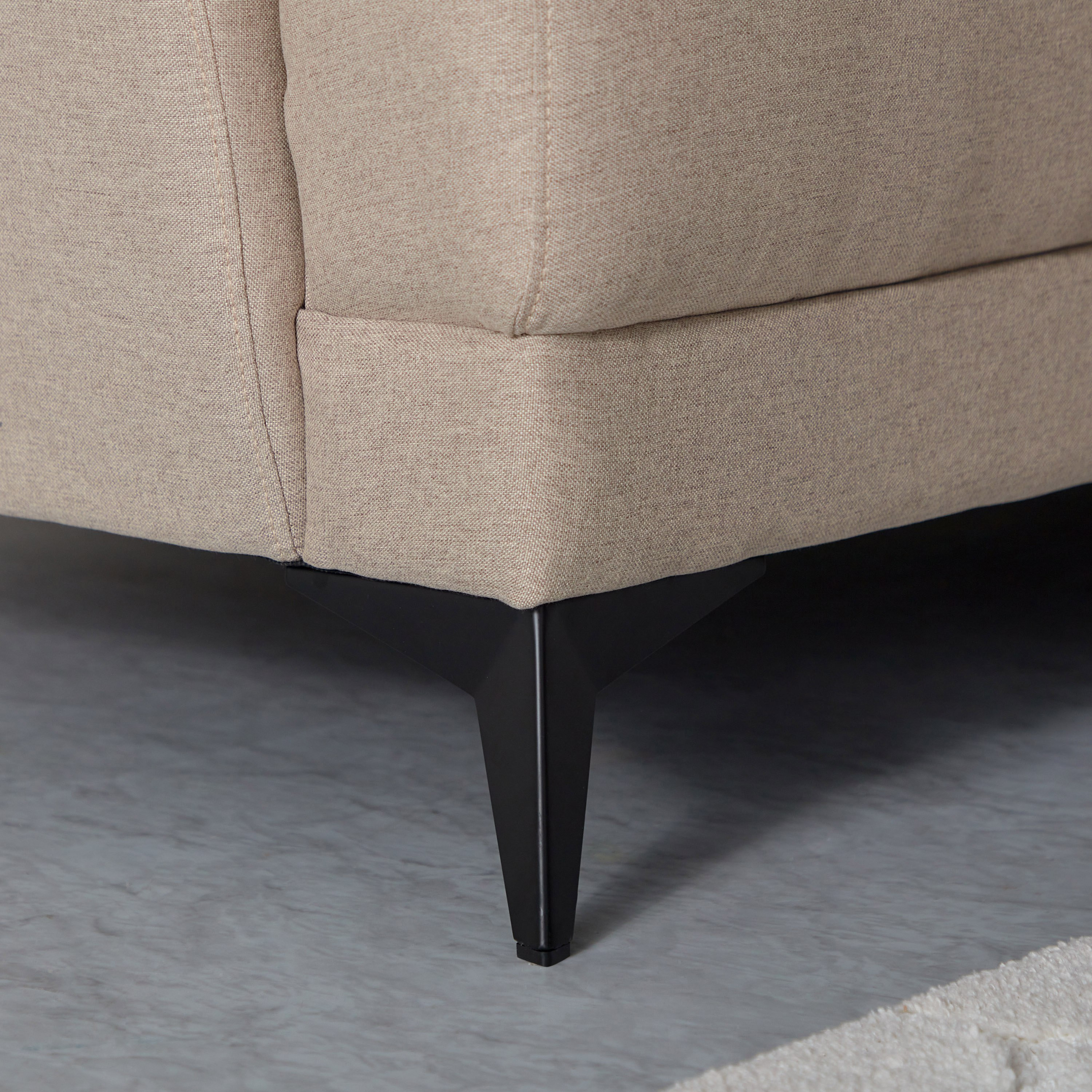 كنبة 3 مقاعد مع وسادتين من إستيلا-hbxlivingroom-sofasandarmchairs-sofas-image-10