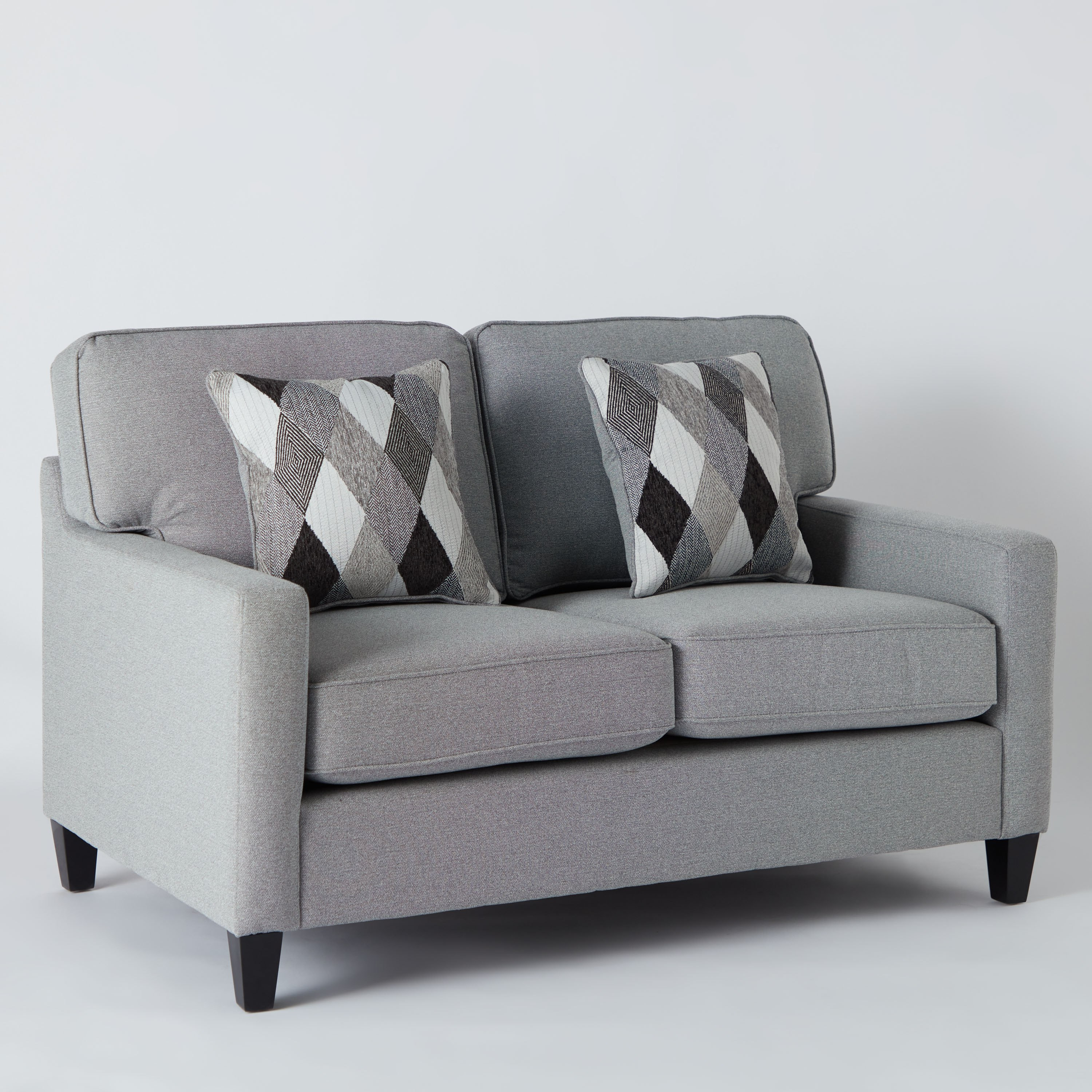 كنبة بمقعدين مع وسادتين من أوليفر-hbxlivingroom-sofasandarmchairs-sofas-image-9