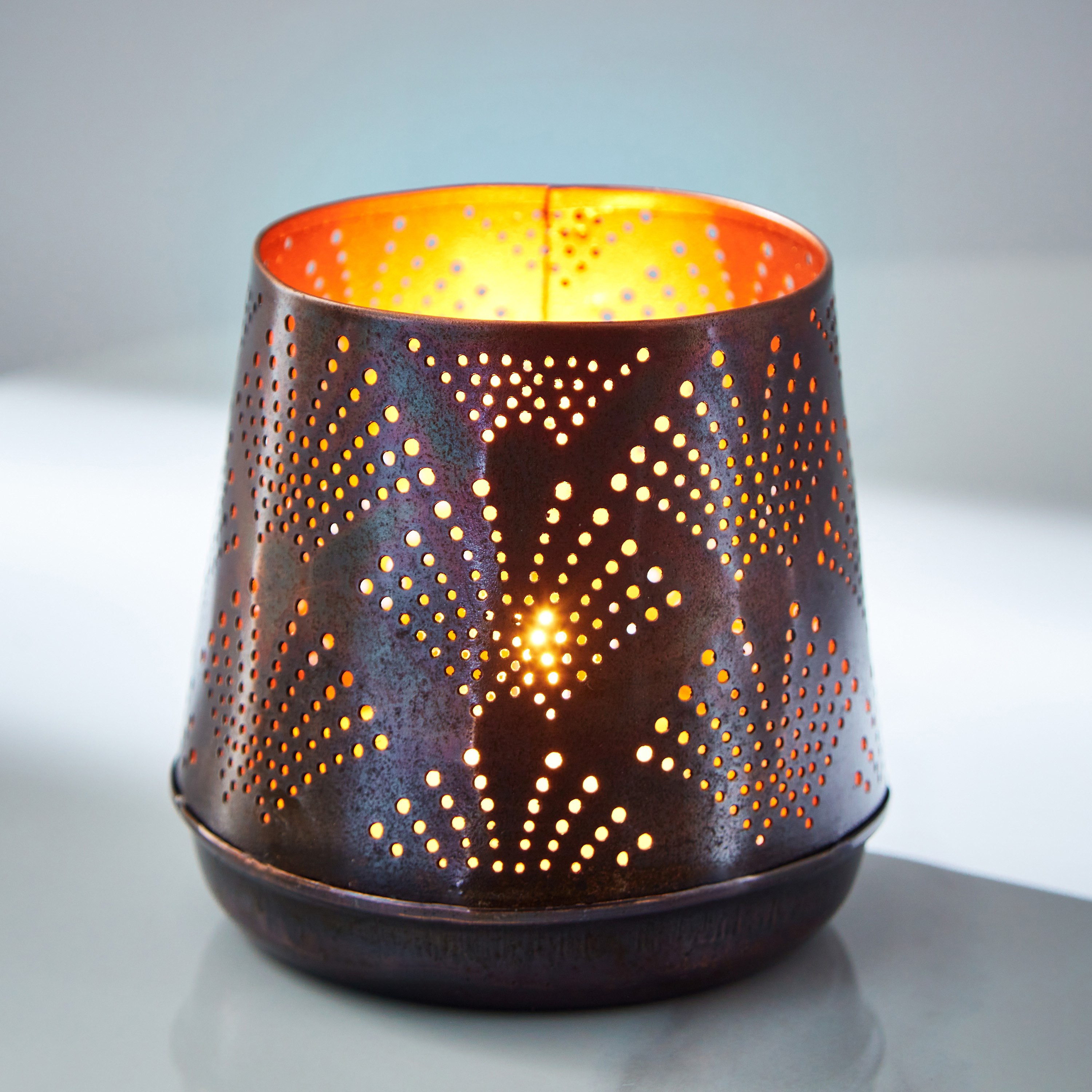 حامل شموع معدني - سبلينديد - 10x10x9 سم-hbxlivingroom-decorandaccessories-candleholders-image-2