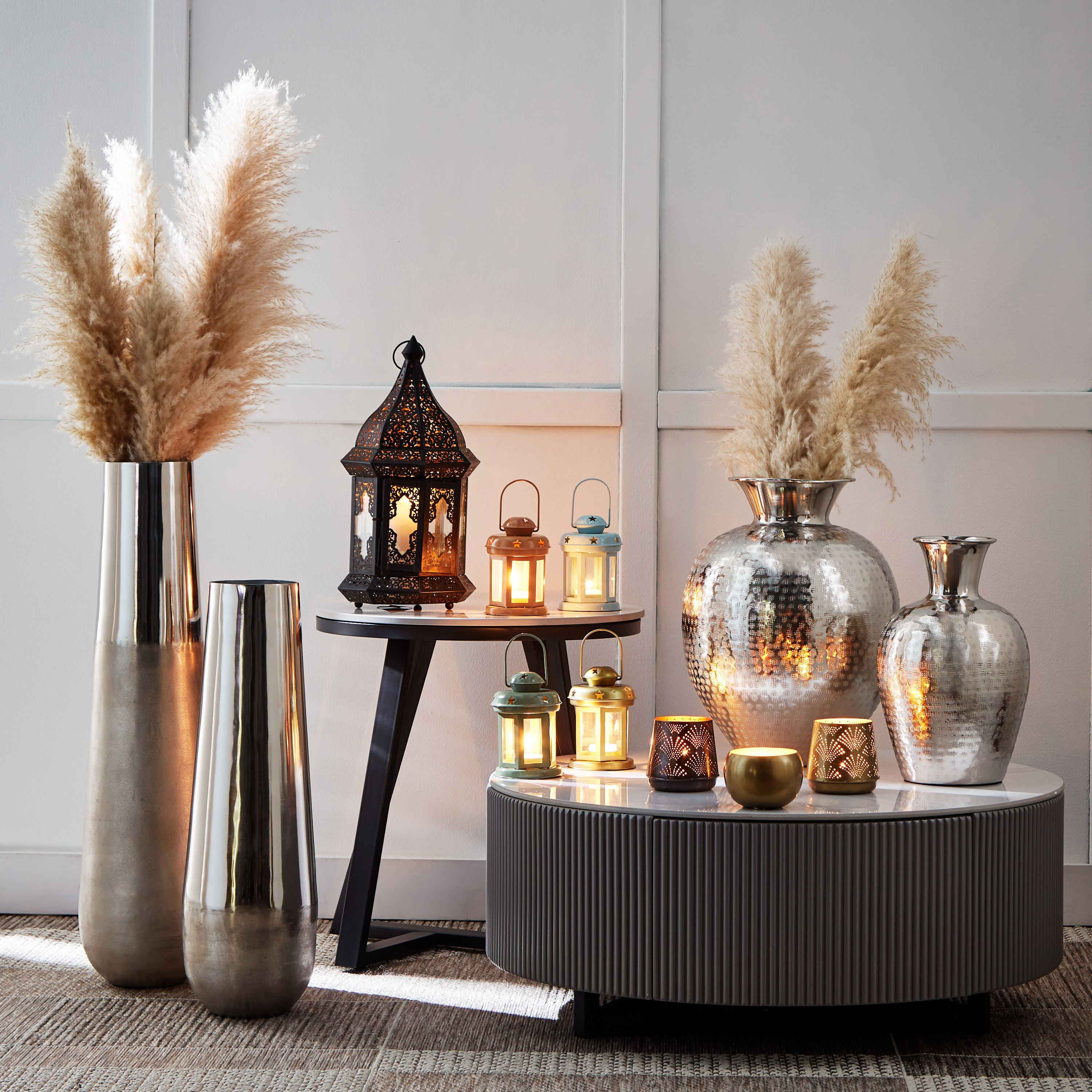 Splendid Metal Lantern - 20x20x42 cm-hbxdecorandfurnishings-homeaccessories-lanterns-image-4