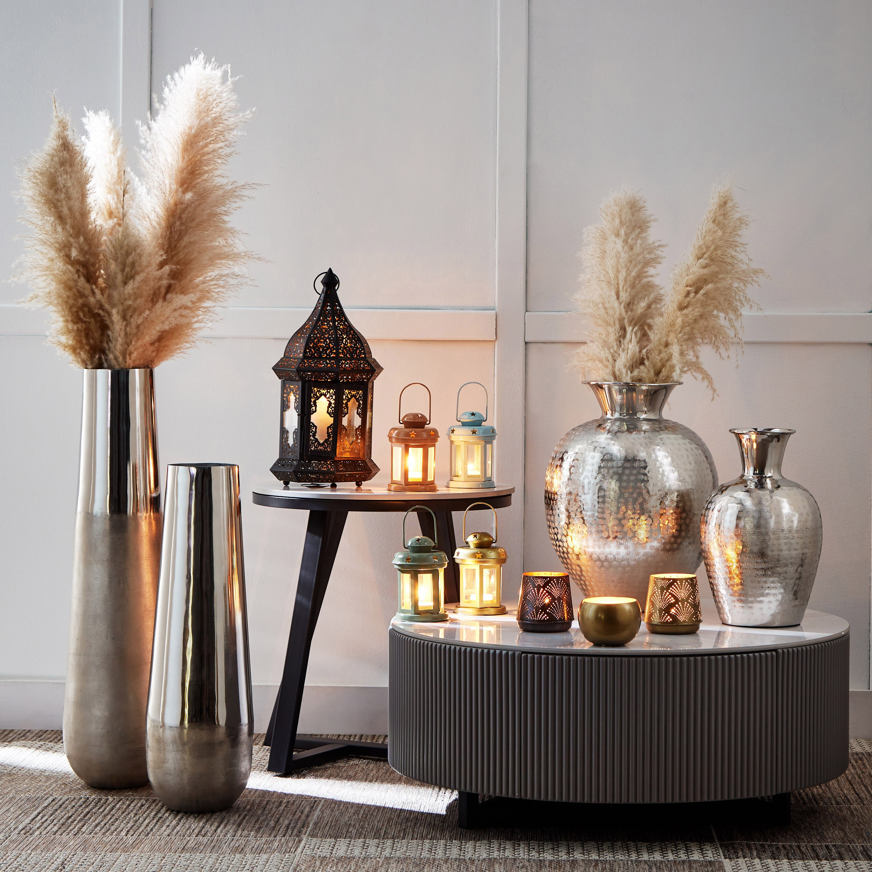 Splendid Metal Decorative Lantern - 10x10x14 cm-hbxdecorandfurnishings-homeaccessories-lanterns-image-4