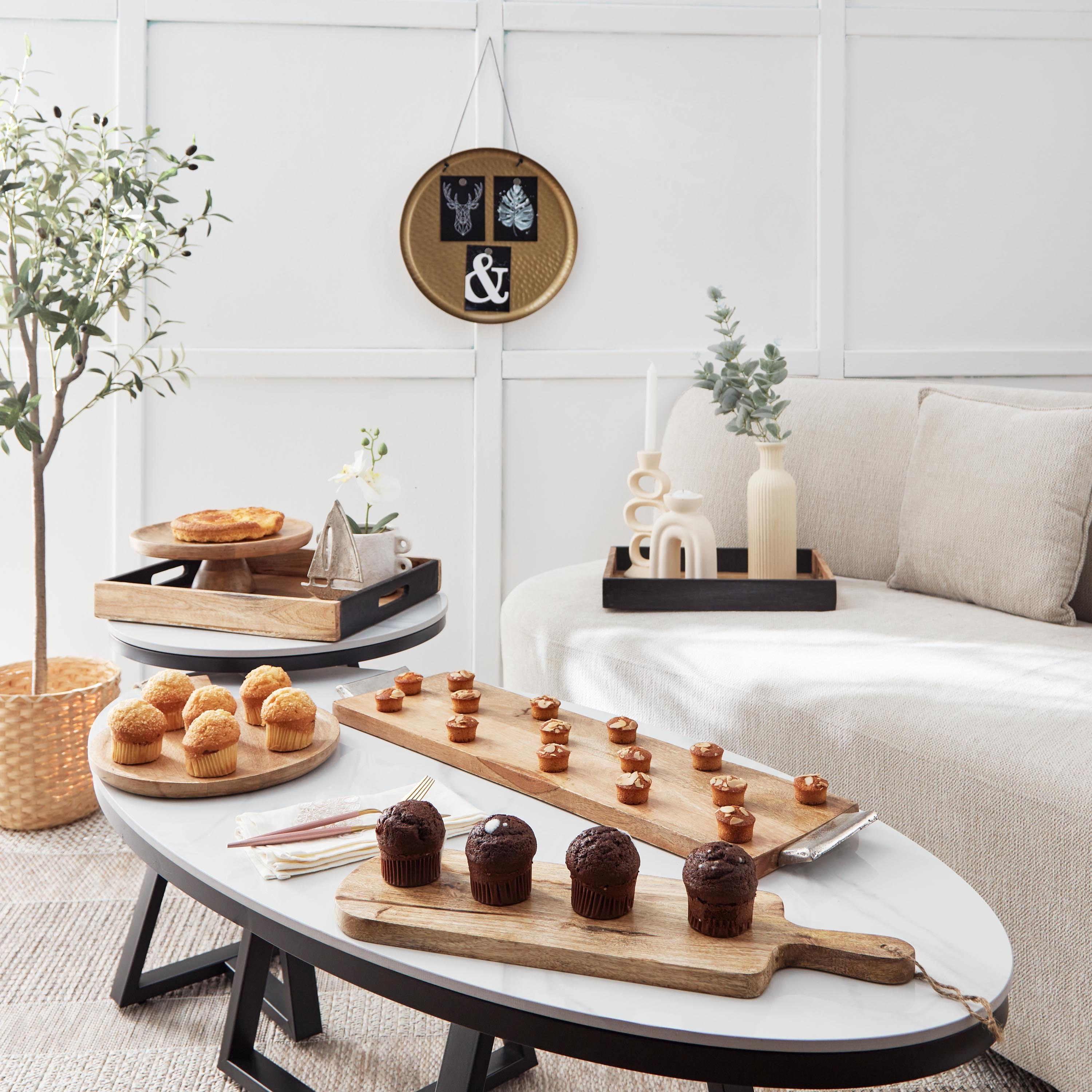 صينية خشب بمقابض معدن من سبلينديد - 70x19x3 سم-hbxhomeware-hbxkitchen-image-4