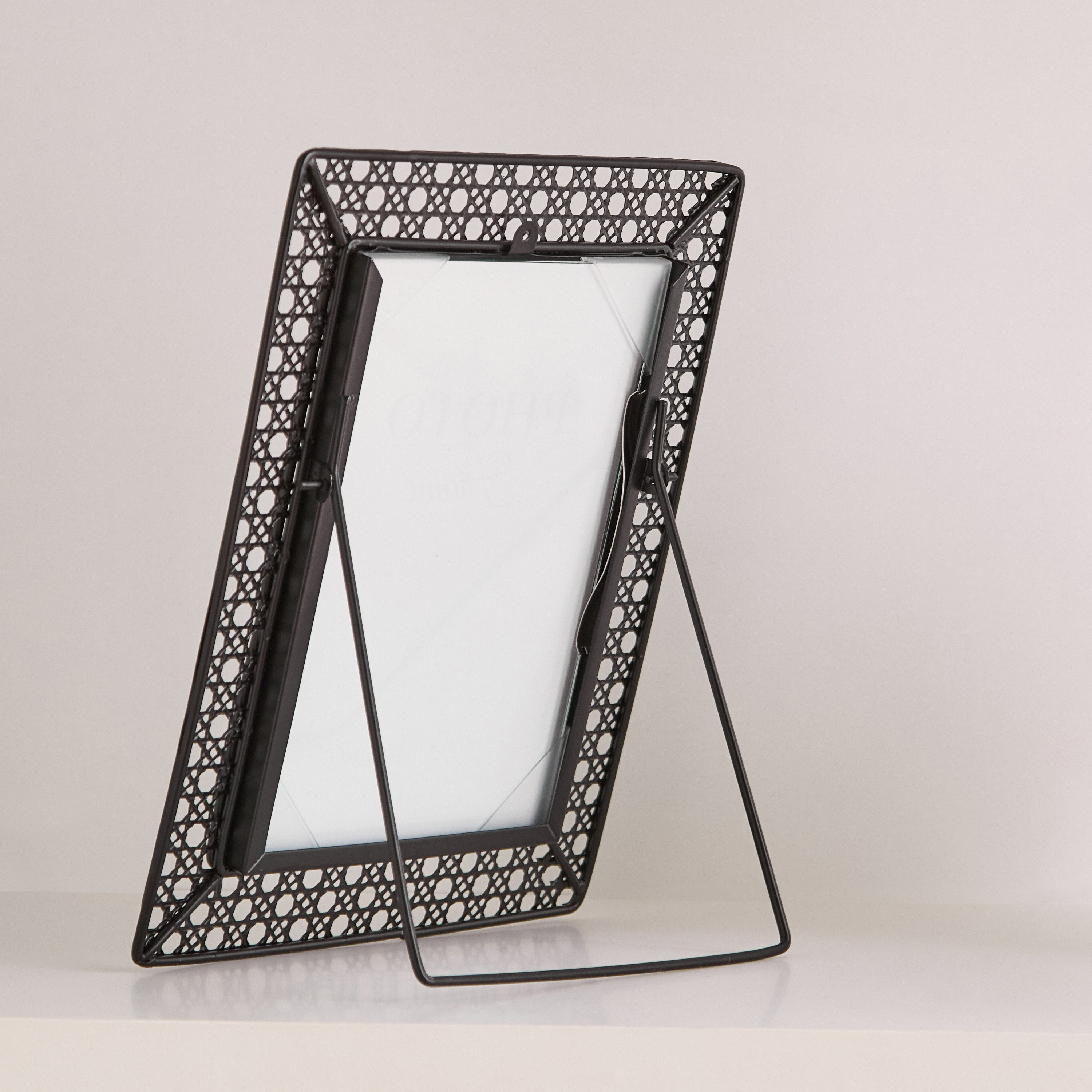 برواز صور معدني قائم 5x7 بوصة - إلبي - 19x3x24 سم-hbxdiningroom-decorandaccessories-photoframes-image-3