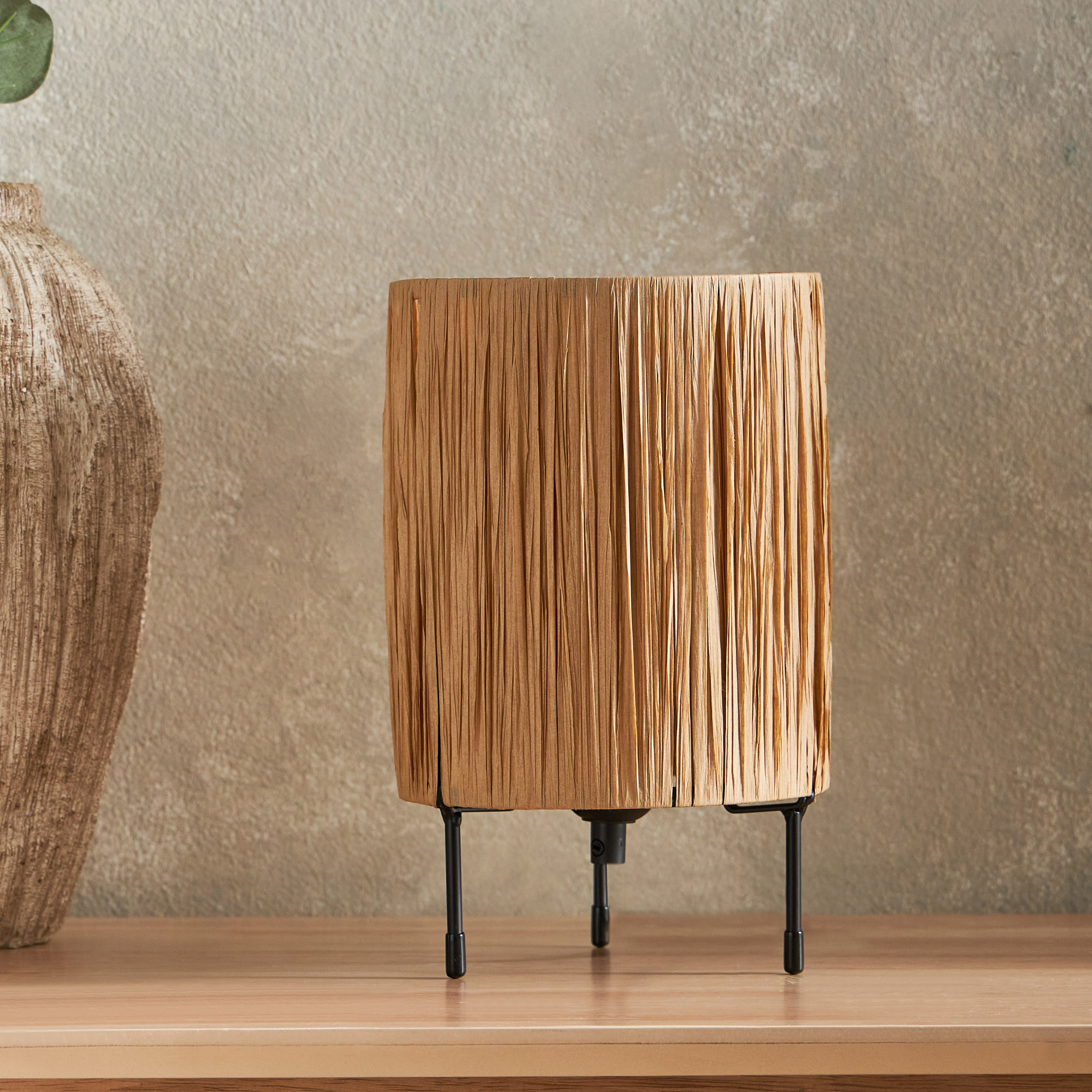 مصباح طاولة معدن مع غطاء حبل ورقي من إلبي - 16x16x26 سم-hbxlivingroom-lighting-tablelamps-image-1