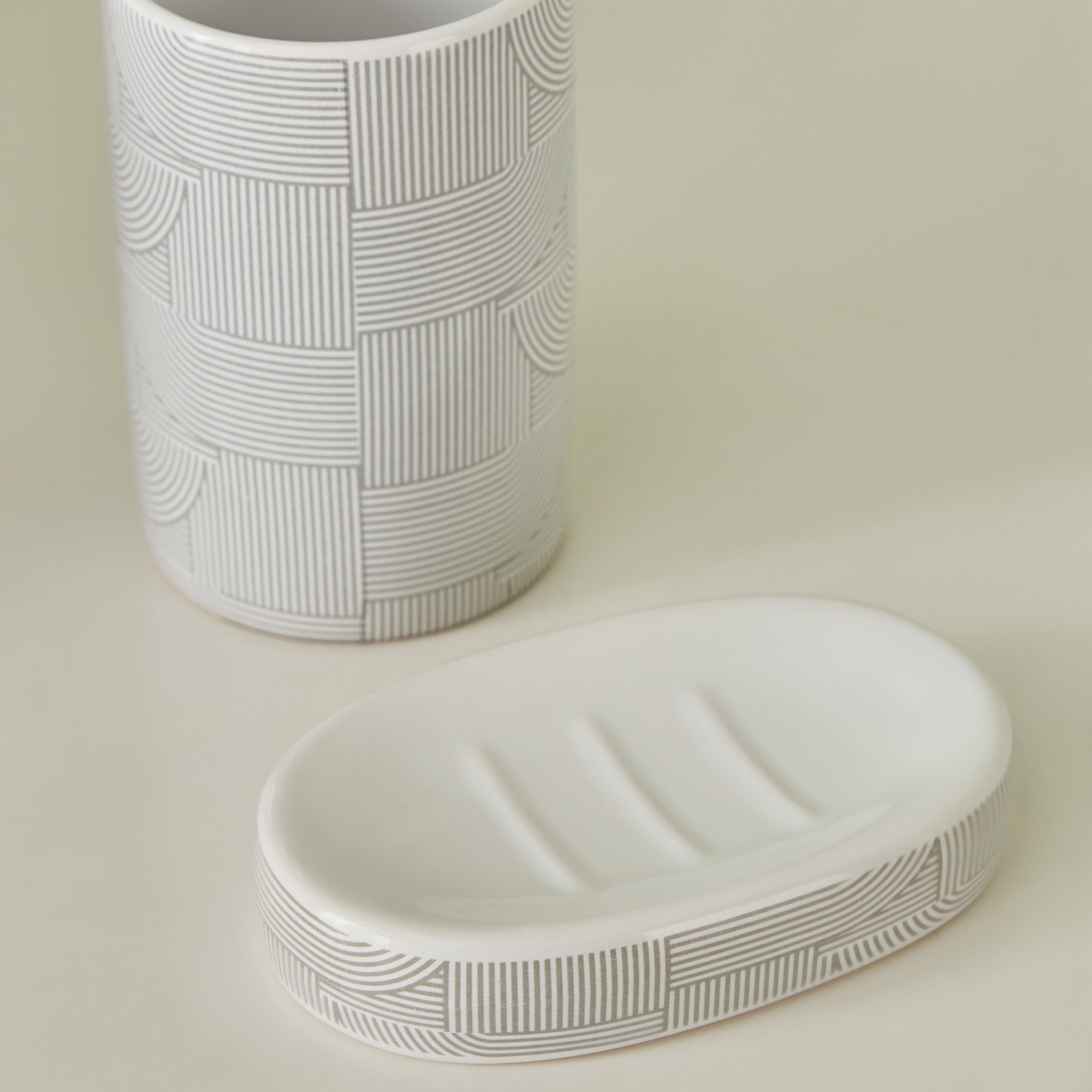 Aristo 4-Piece Ceramic Bathroom Accessory Set-PROMO_HB_AE_B1G1_250925-image-4