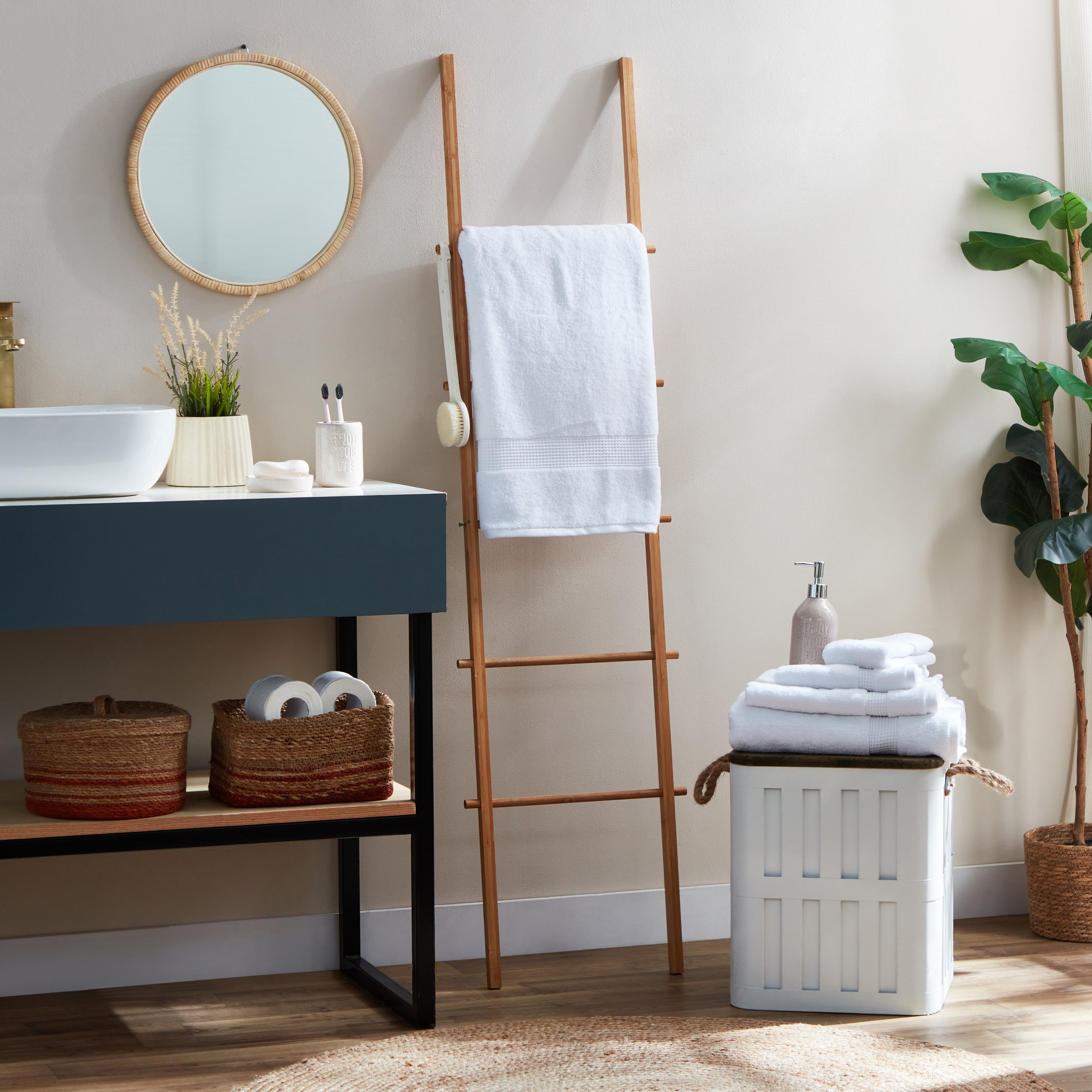 منشفة حمام قطن لوكسي بليس من وايت هافن - 50x90 سم-hbxbathroom-bathroomtextiles-image-5