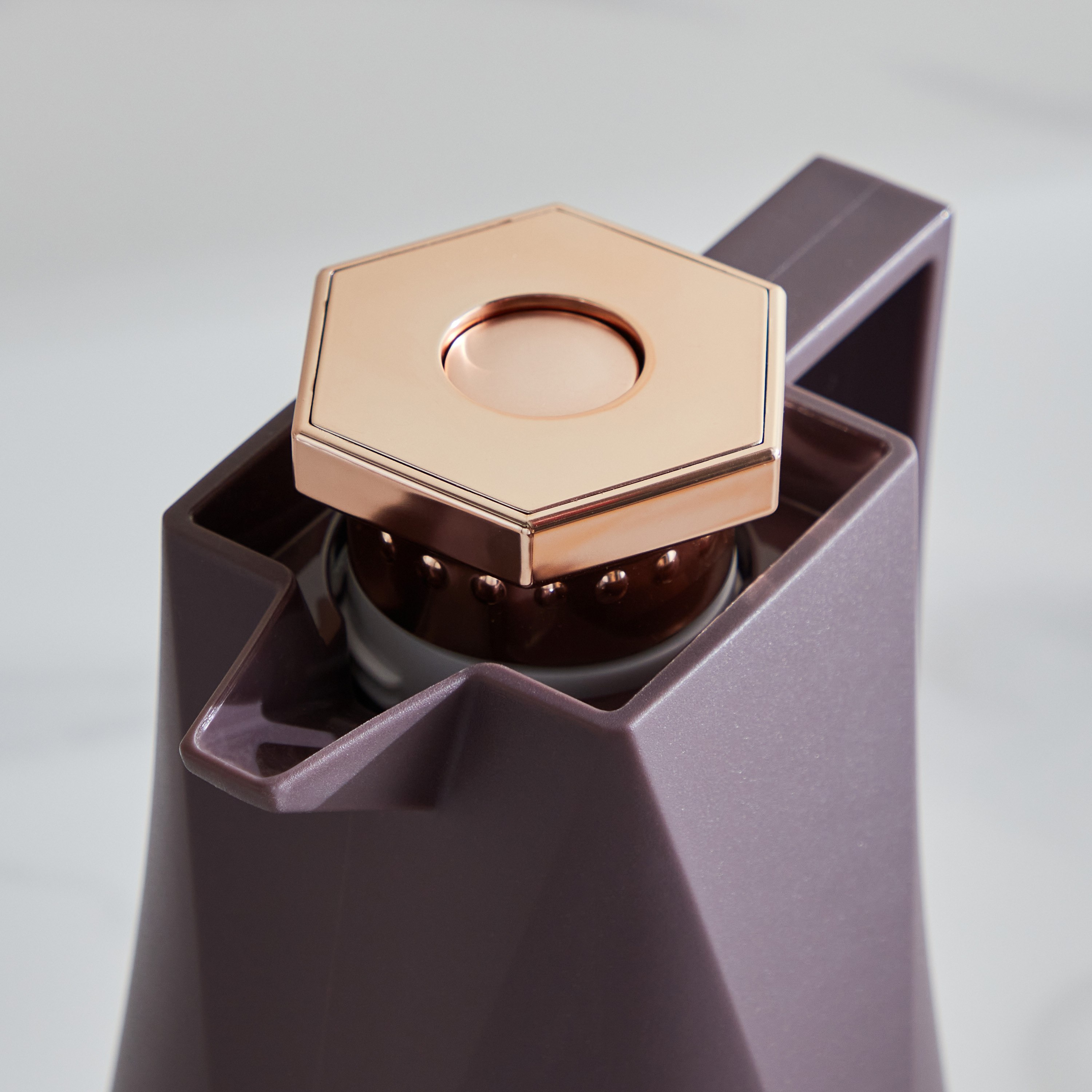 ترمس معزول ساخن وبارد ميز من ريدج - 1 لتر-hbxhomeware-hbxkitchen-image-3
