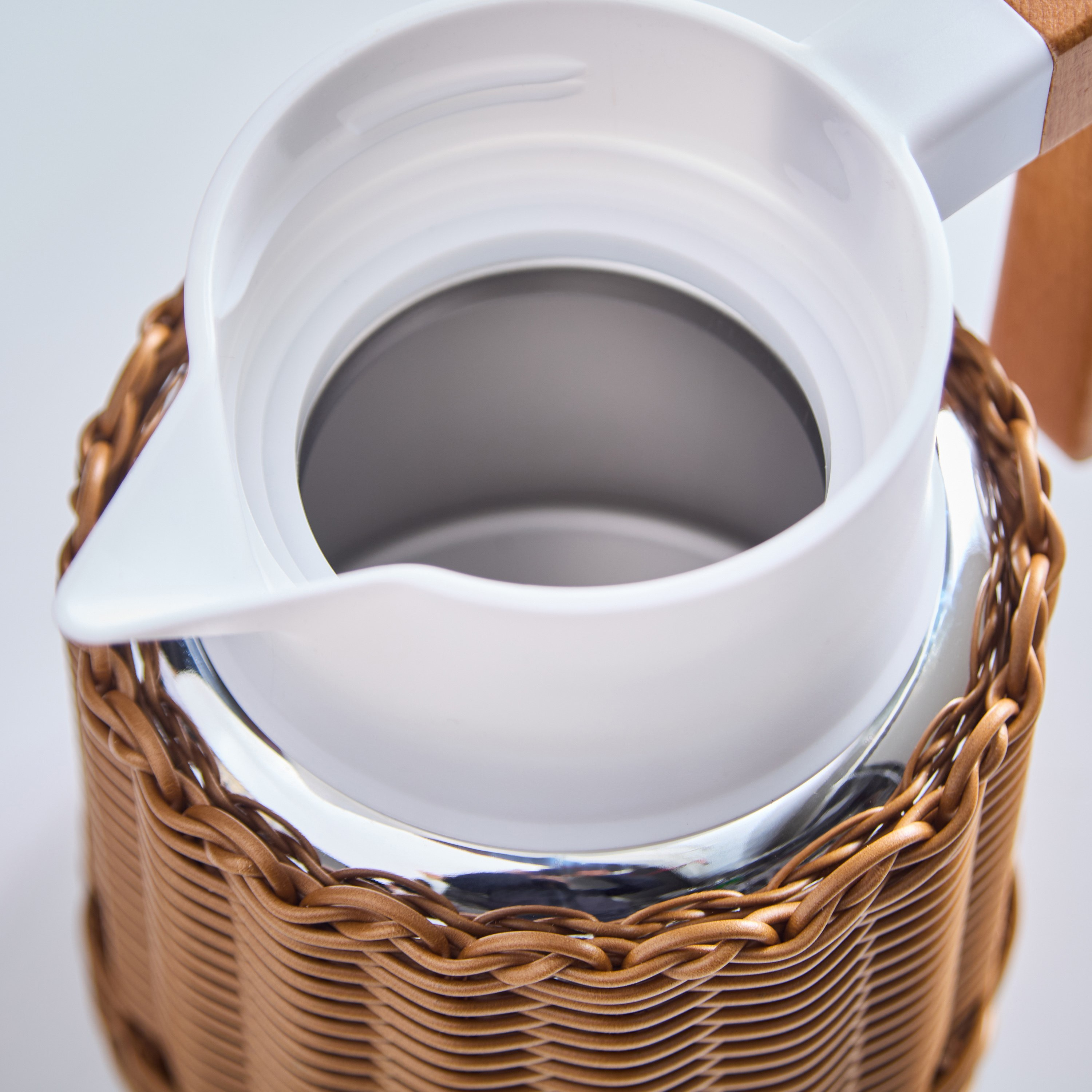 ترمس معزول ساخن وبارد من الستانلس ستيل بتصميم روطان من ريدج - 1.2 لتر-hbxhomeware-hbxkitchen-image-3